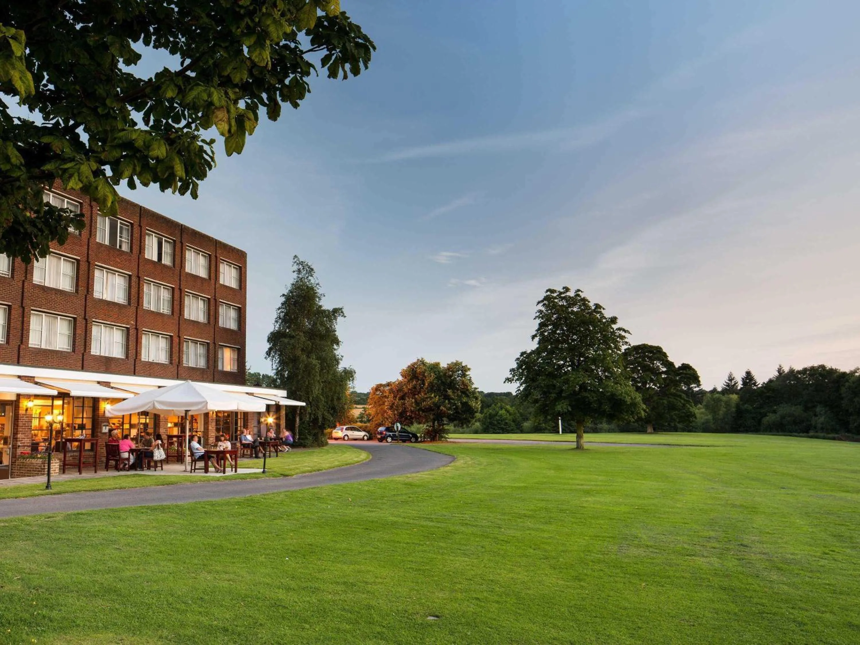 Property building in Mercure Maidstone Great Danes Hotel
