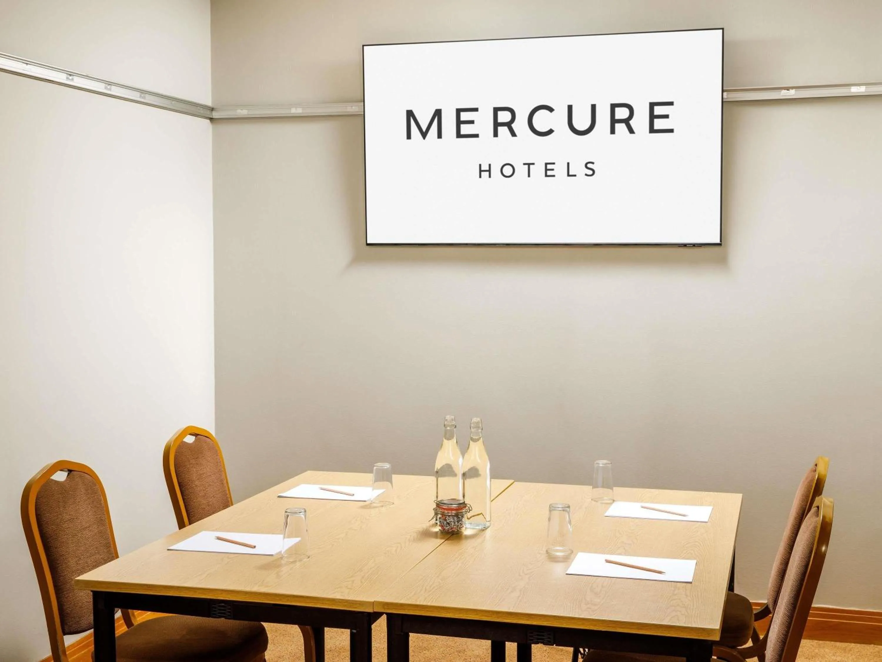 Meeting/conference room in Mercure Maidstone Great Danes Hotel