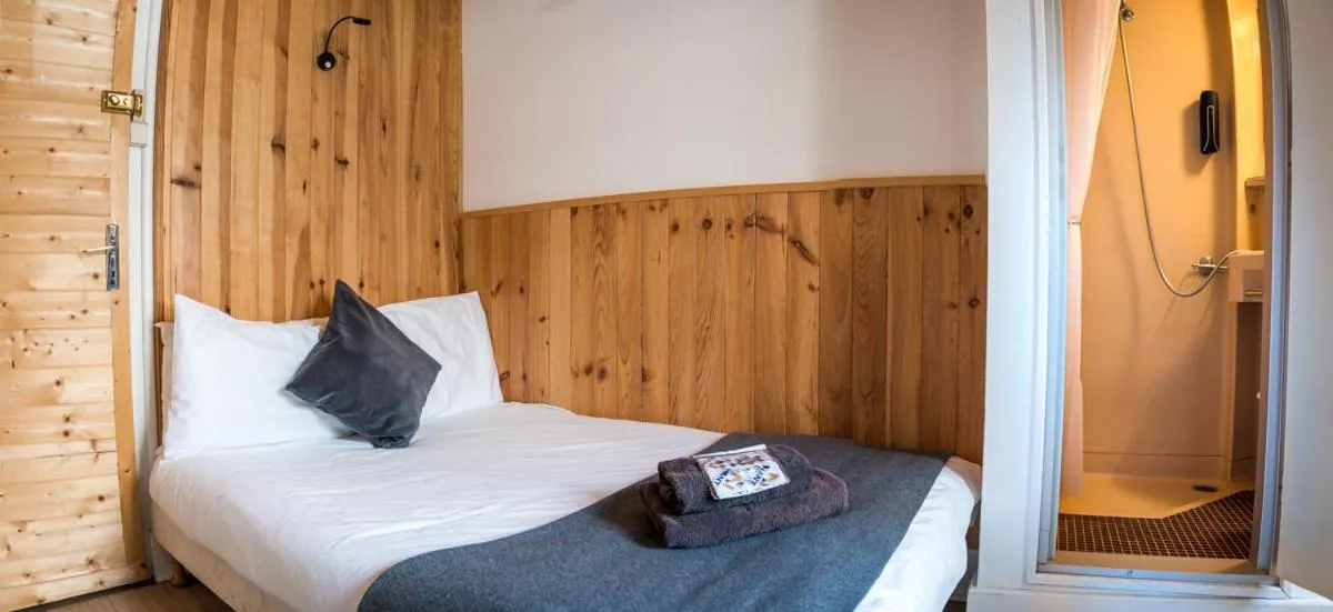 Bed in Nant Morzine