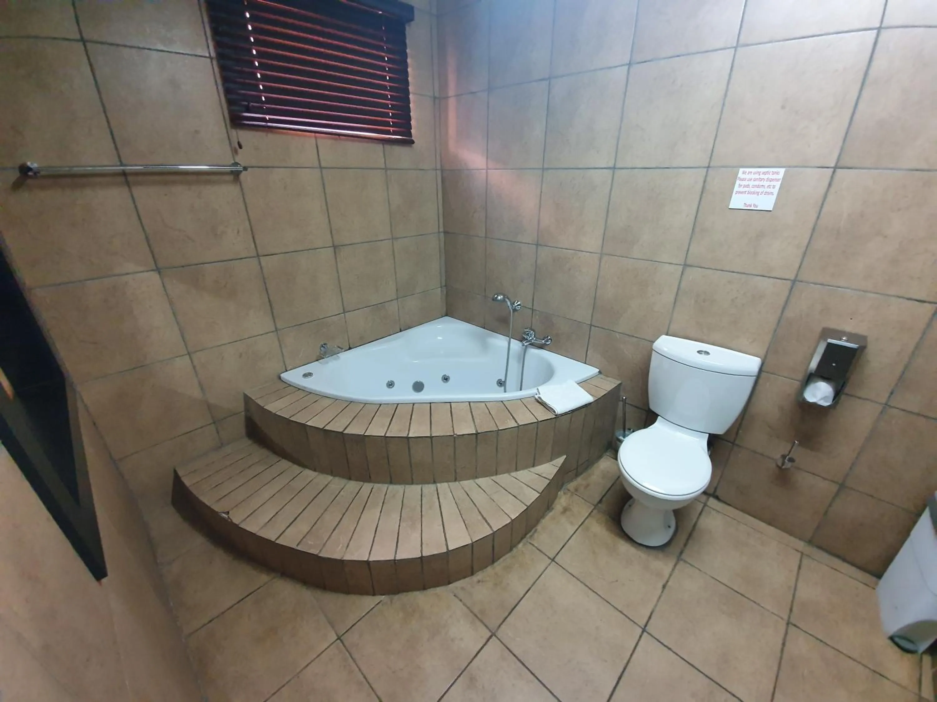 Bathroom in Leach Lodge