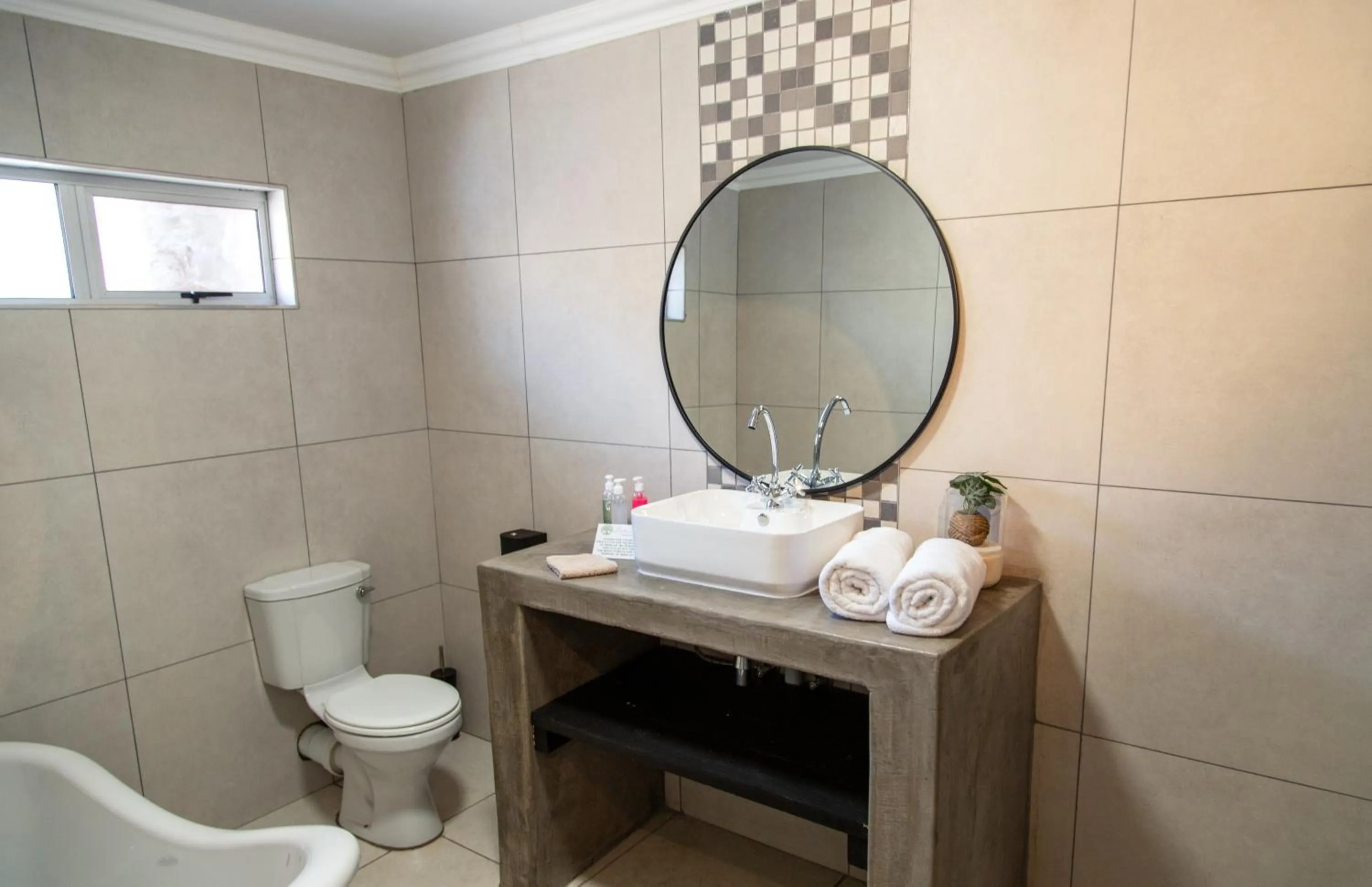 Bathroom in Leach Lodge