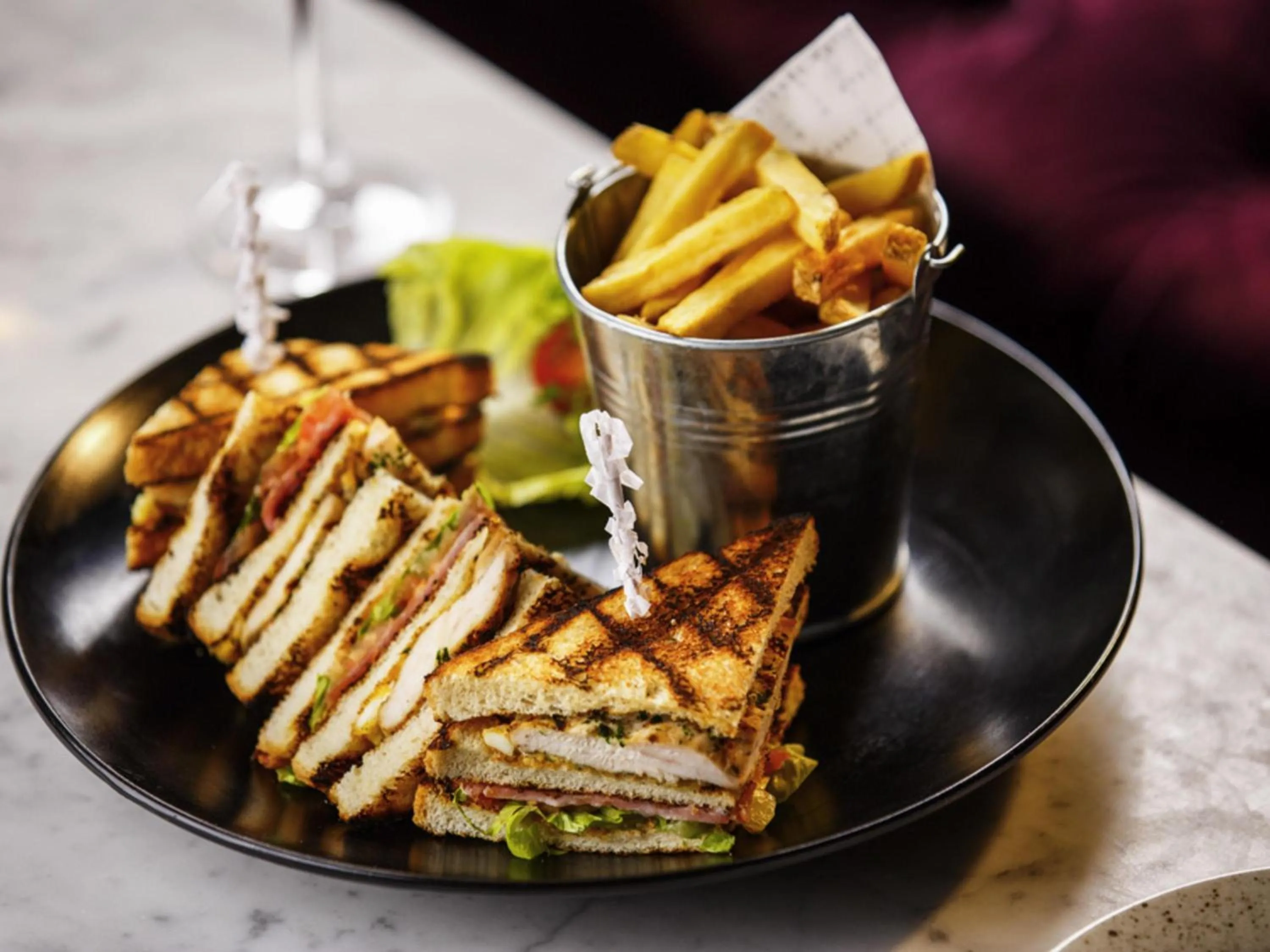 Restaurant/places to eat in Mercure York Fairfield Manor Hotel