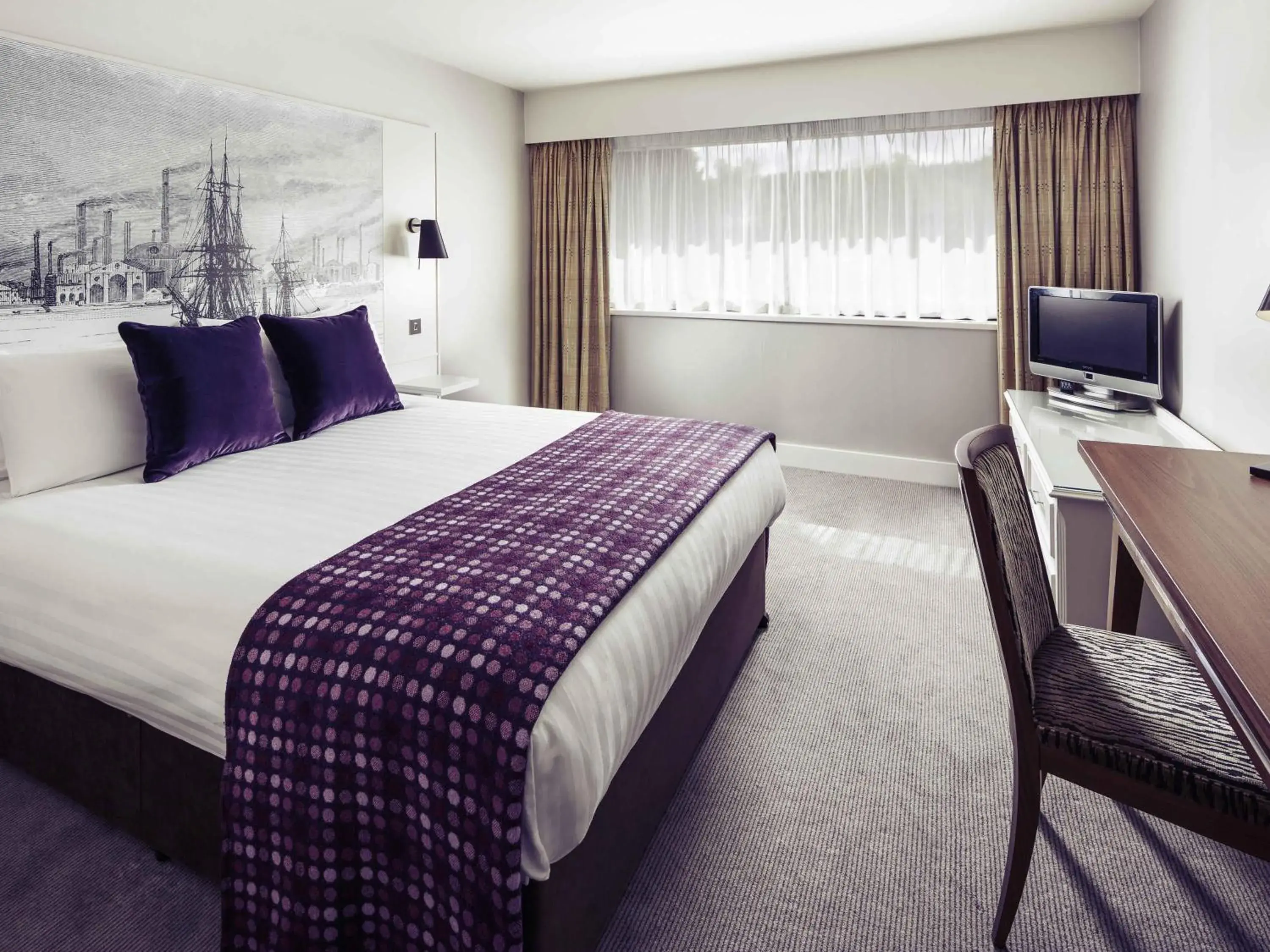 Privilege Double Room in Mercure Swansea Hotel Privilege Double Room in Mercure Swansea Hotel