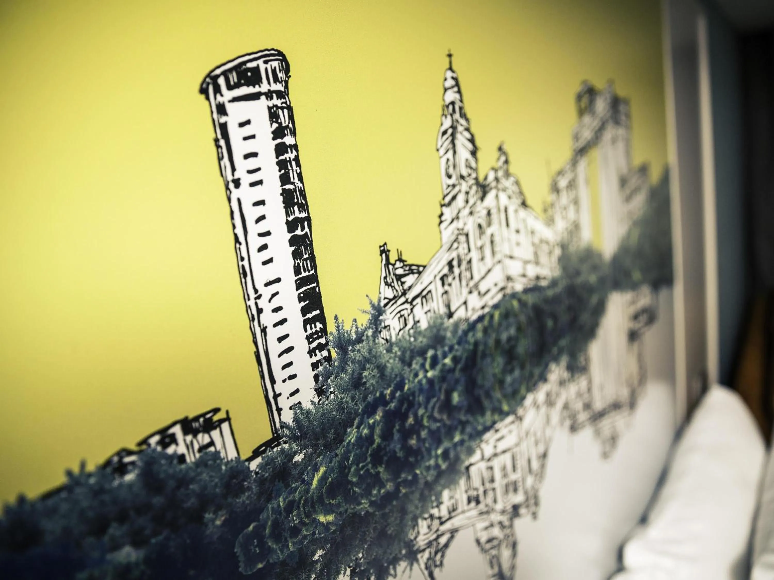 Bedroom in Mercure Swansea Hotel