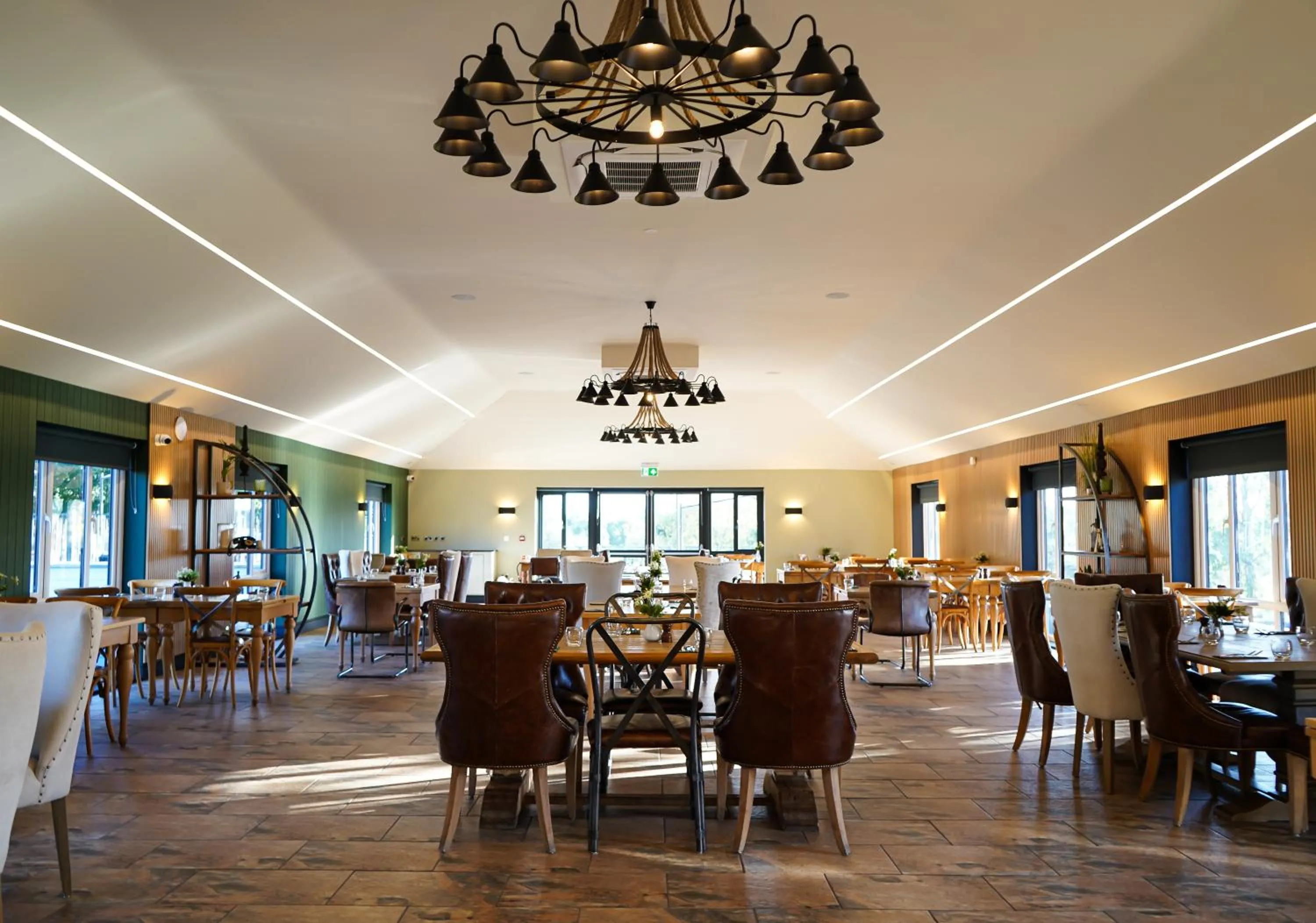 Restaurant/places to eat in All Saints Resort