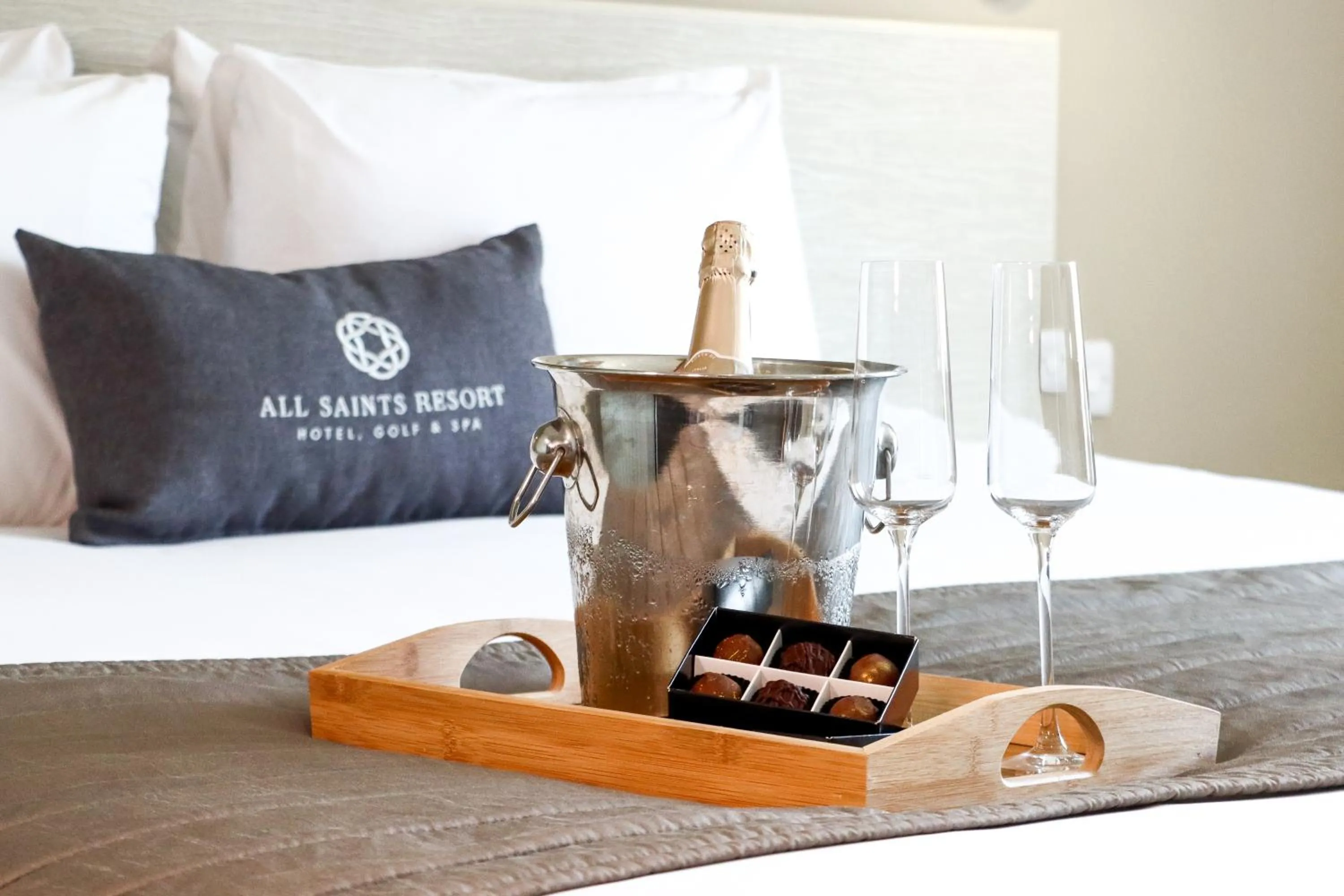 Bedroom, Bed in All Saints Resort