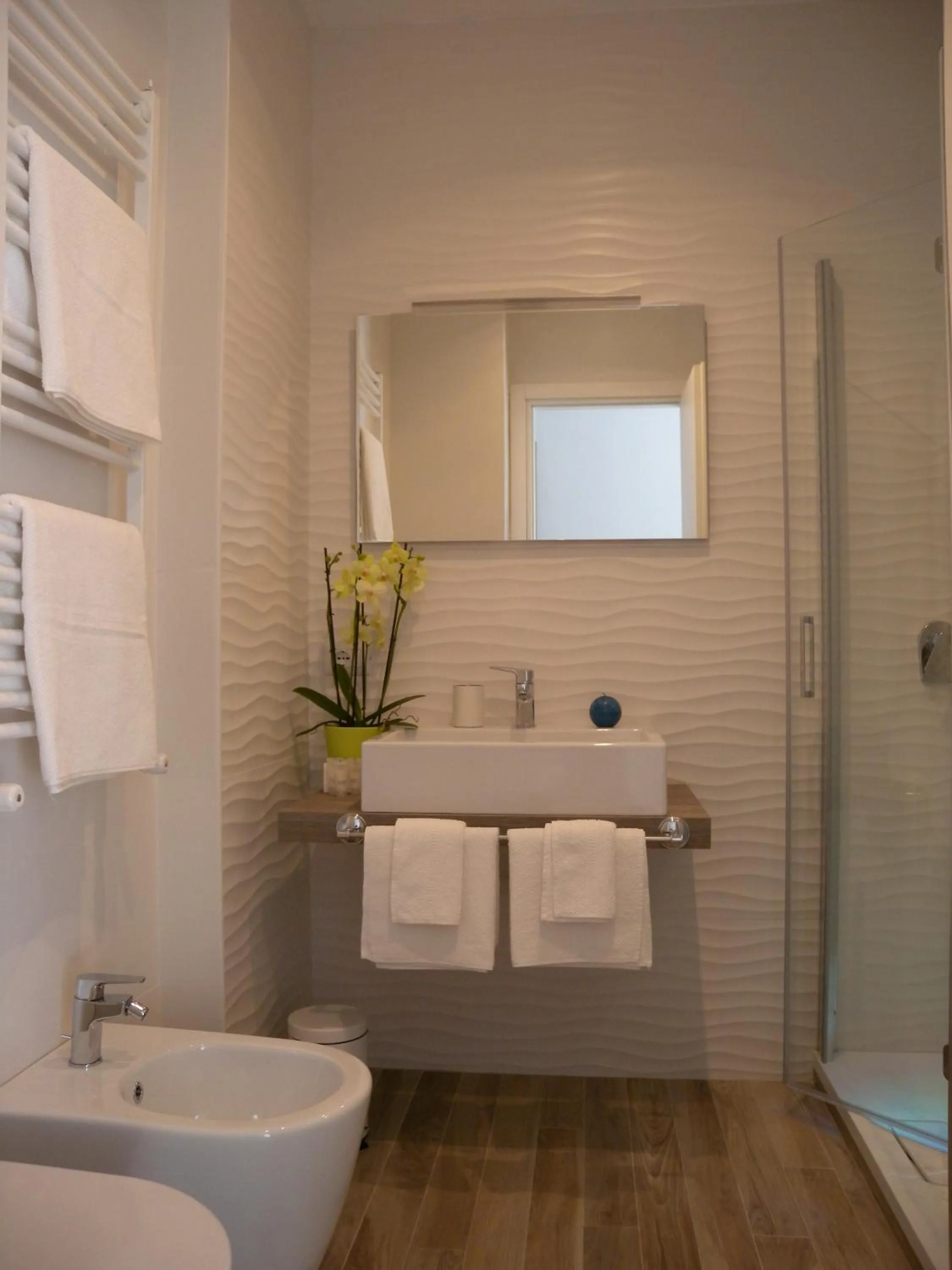 Bathroom in MiniSuites iCostaioli