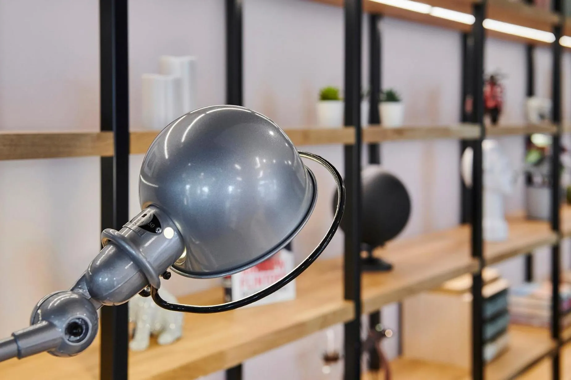 Communal lounge/ TV room in Campanile Hotel - Birmingham