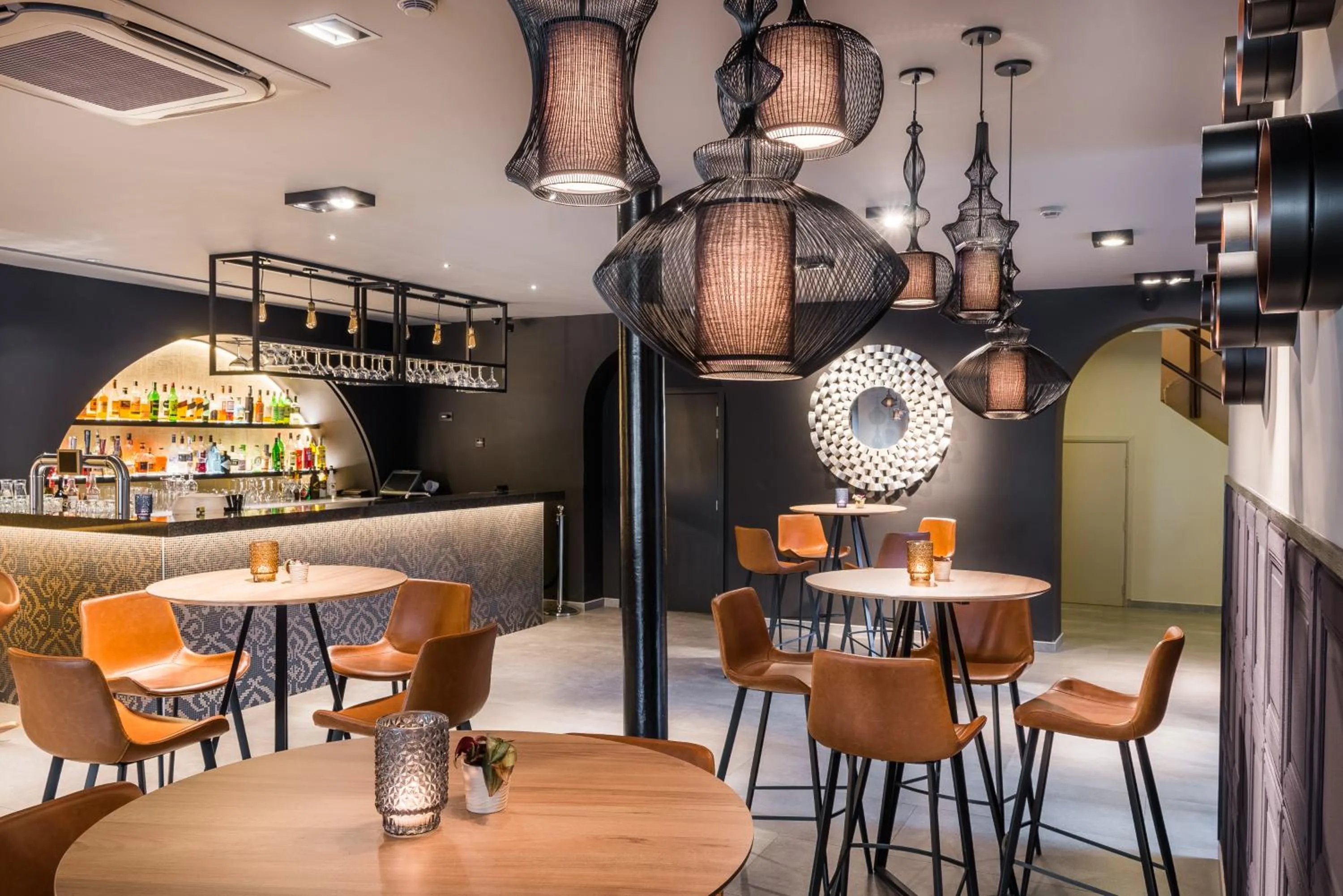 Lounge or bar in Martin's Château Du Lac