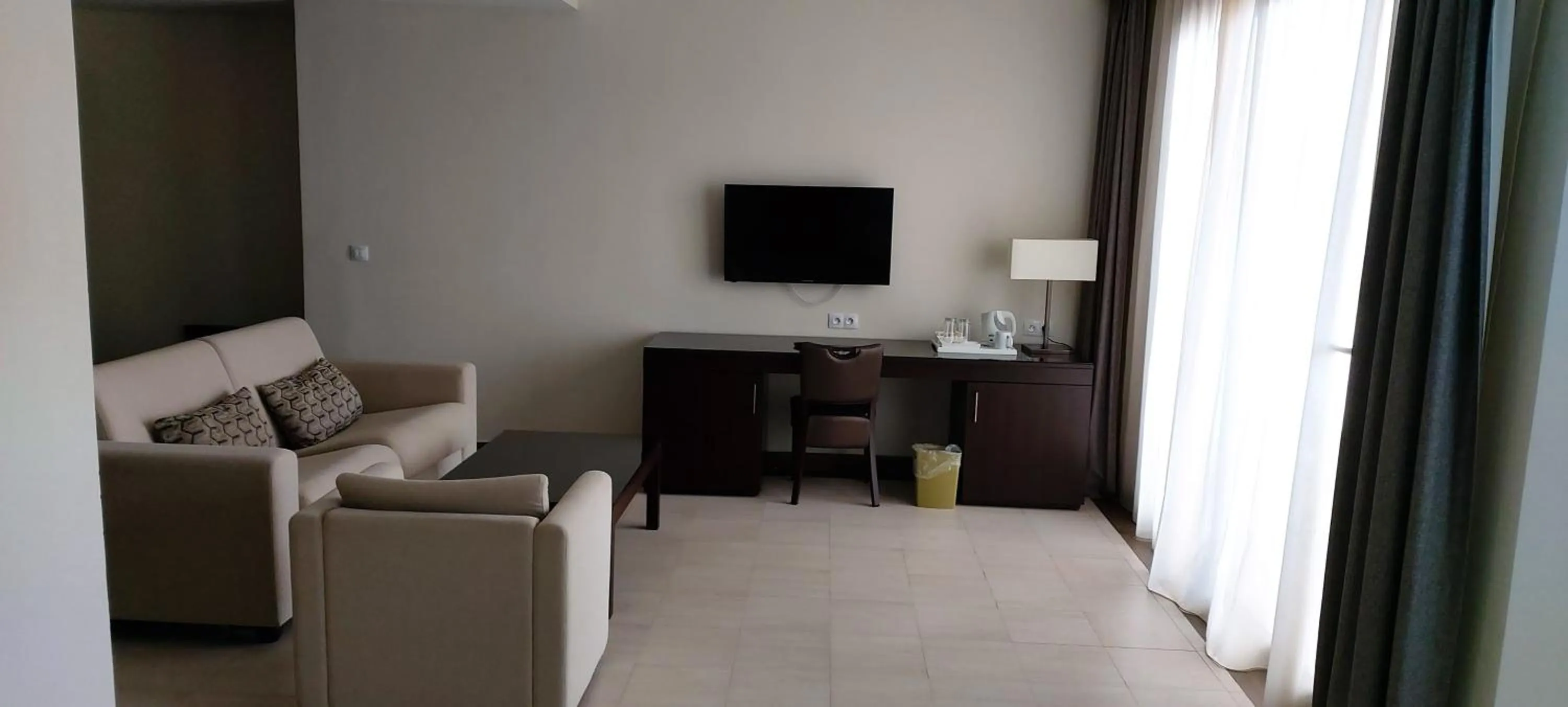 Seating area in Concorde Green Park Palace