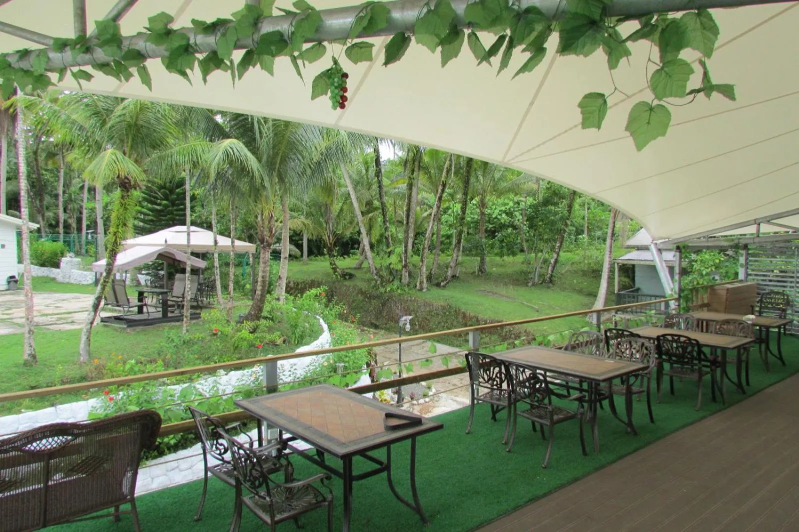 Day in Shell Villa apartel resort