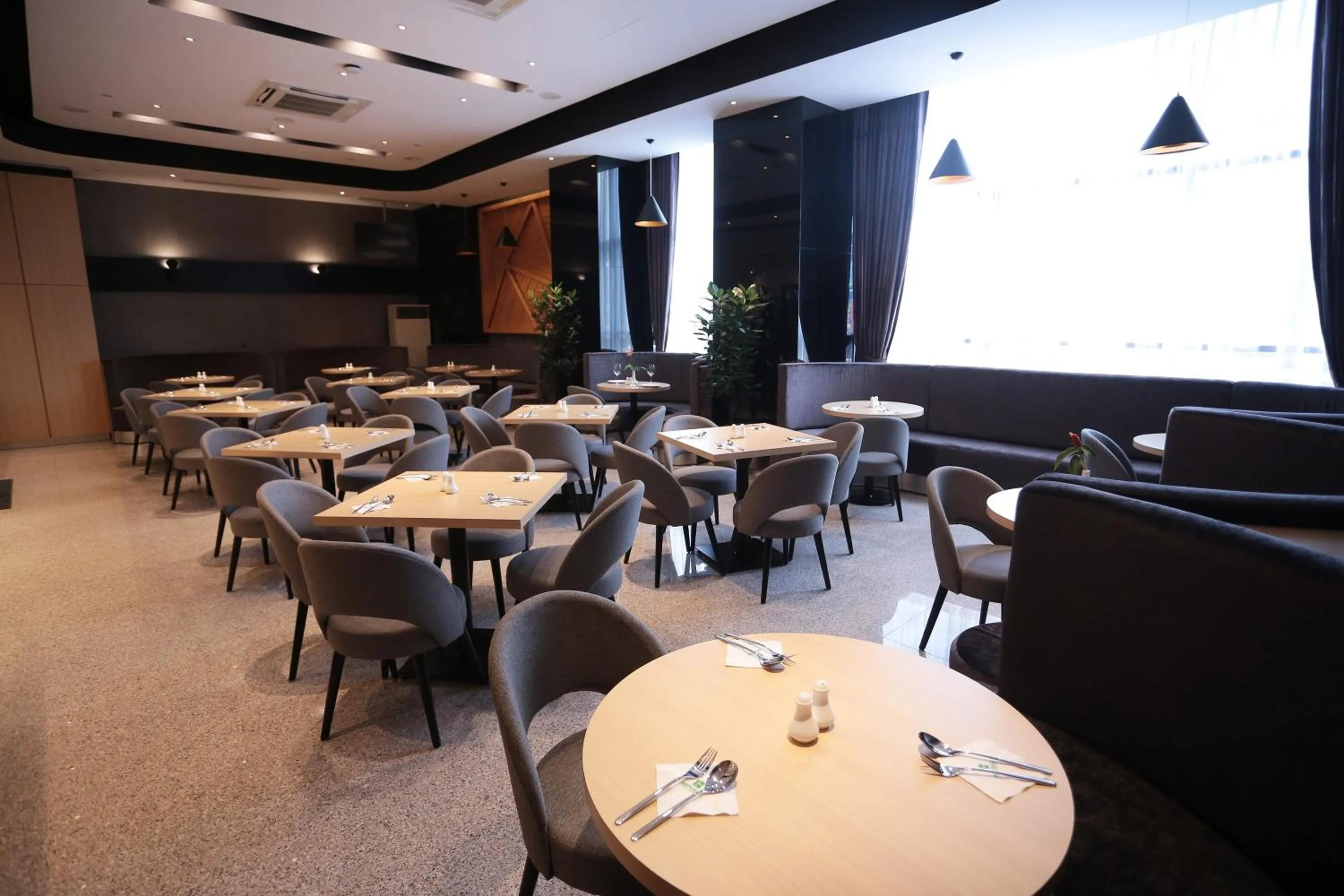 Food and drinks in Imperial Riverbank Hotel Kuching