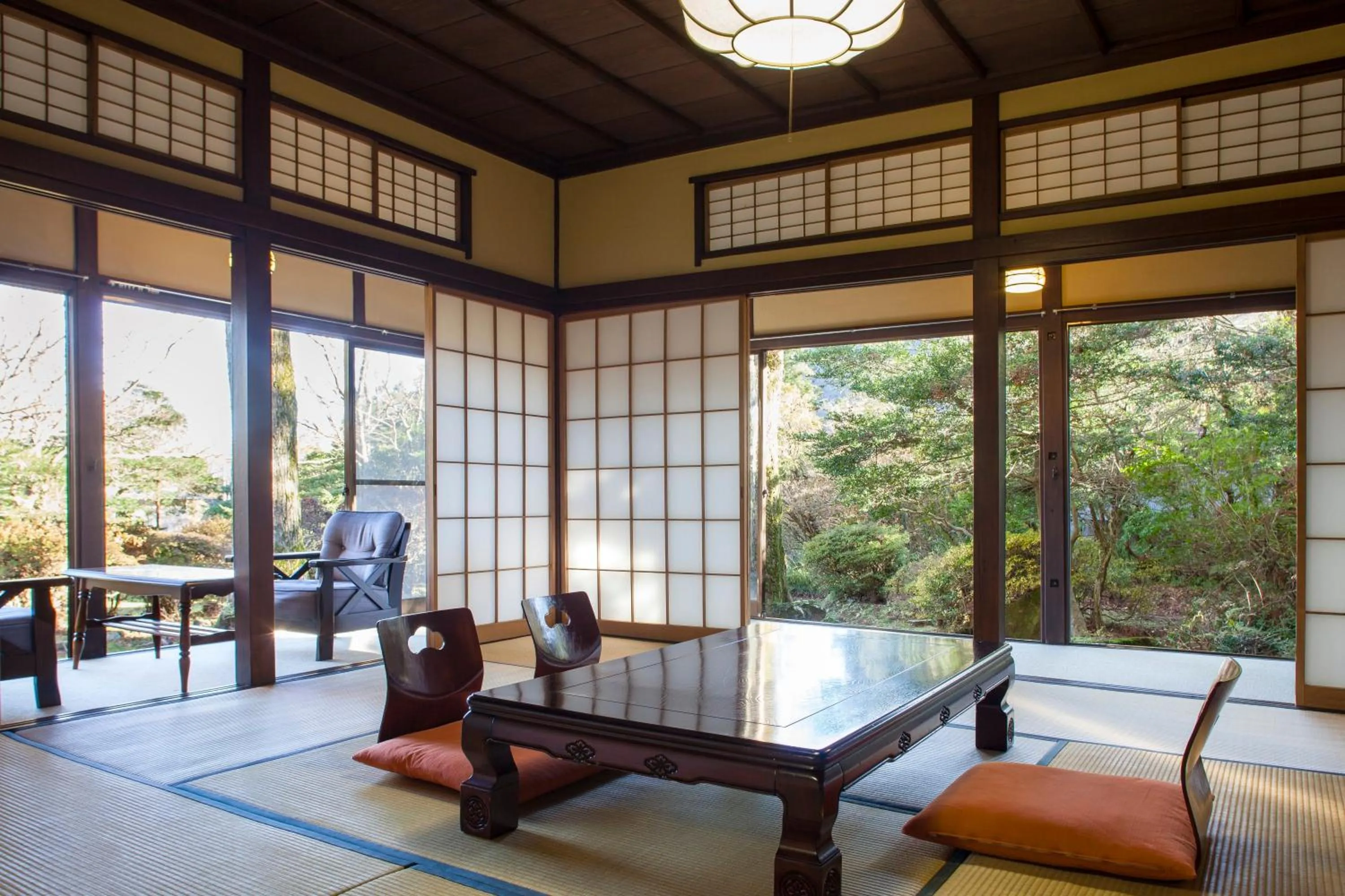 Photo of the whole room in Matsuzakaya Honten