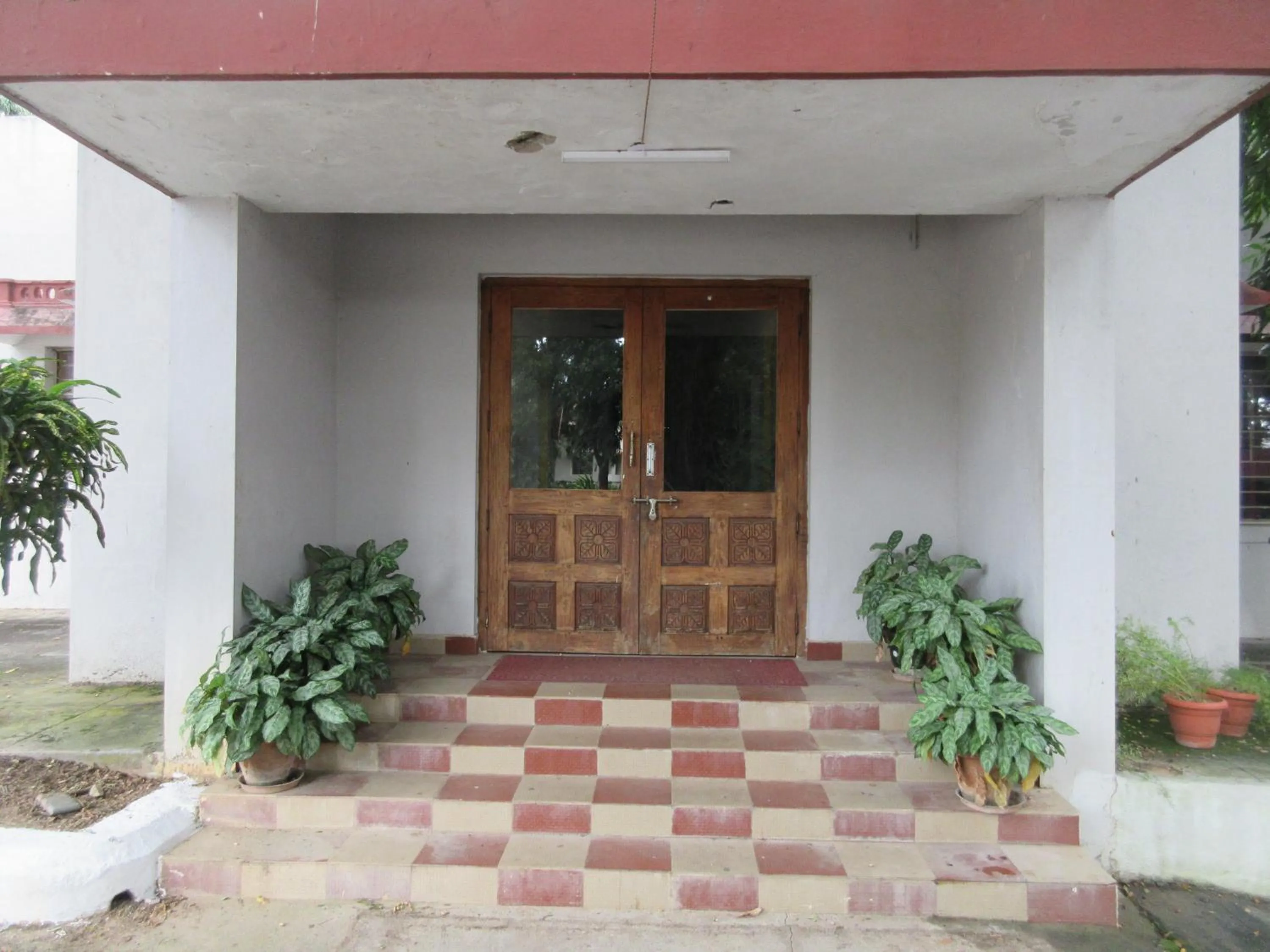 Facade/entrance in KSTDC Hotel Mayura Velapuri Belur