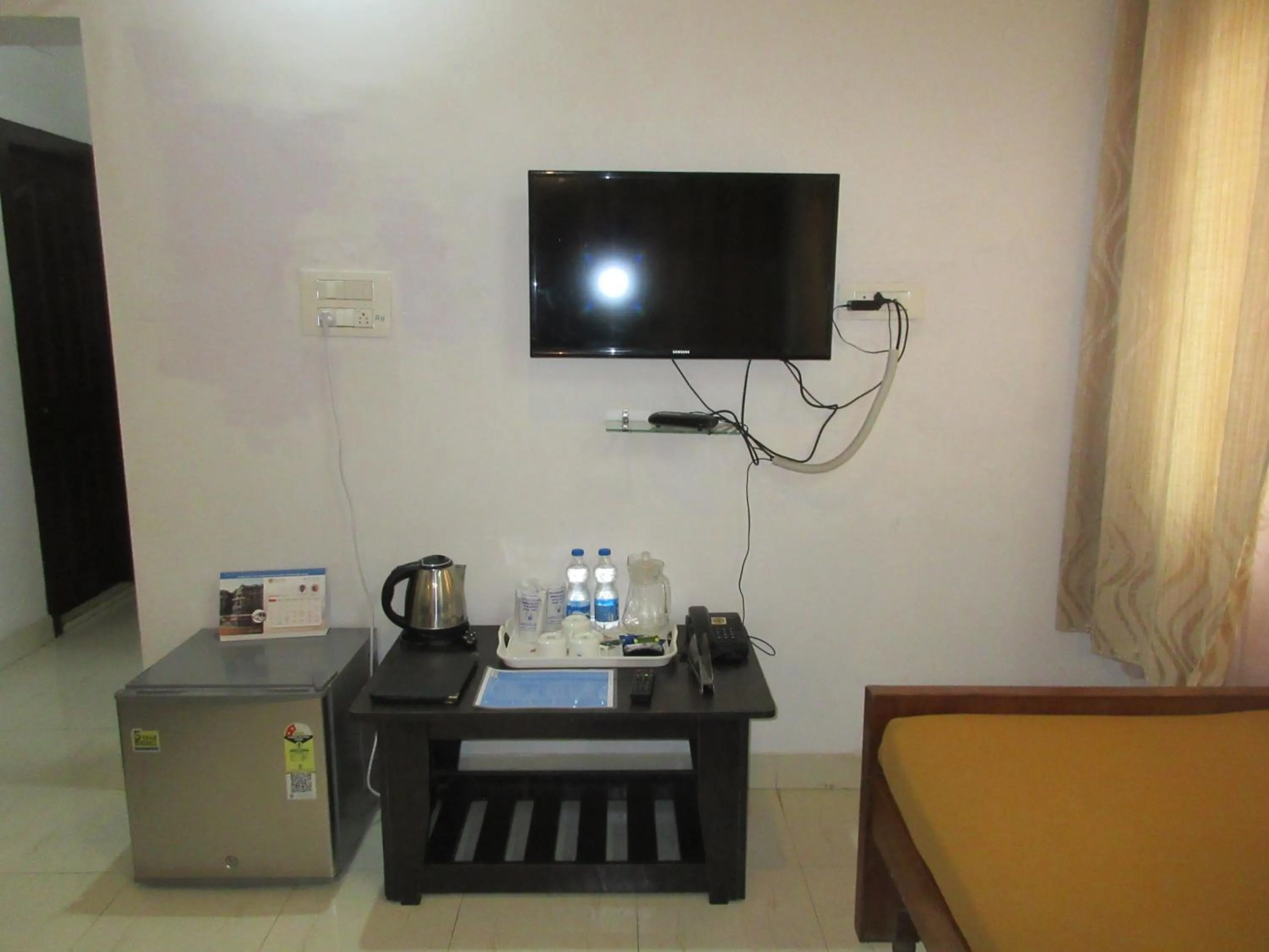 TV and multimedia in KSTDC Hotel Mayura Velapuri Belur