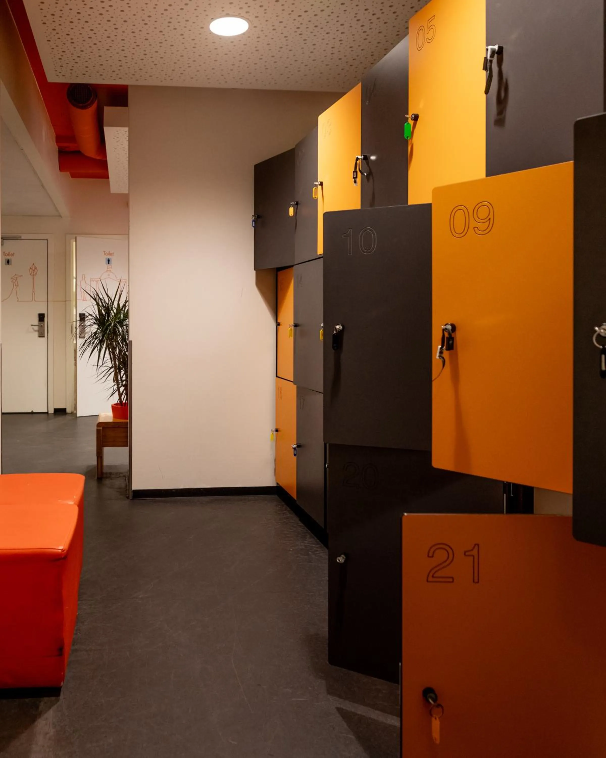 locker in easyHotel Brussels City Centre
