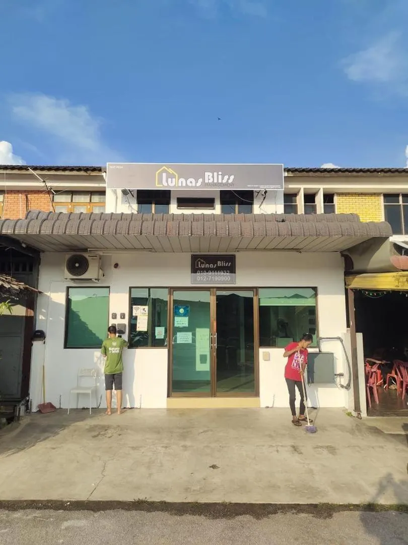 Lunas Bliss