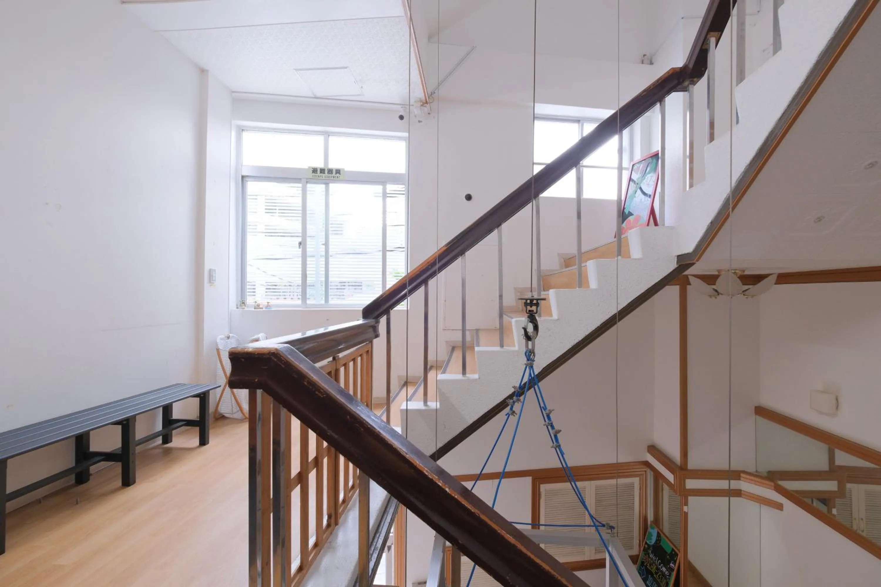 Communal lounge/ TV room in Guest House Umikaji