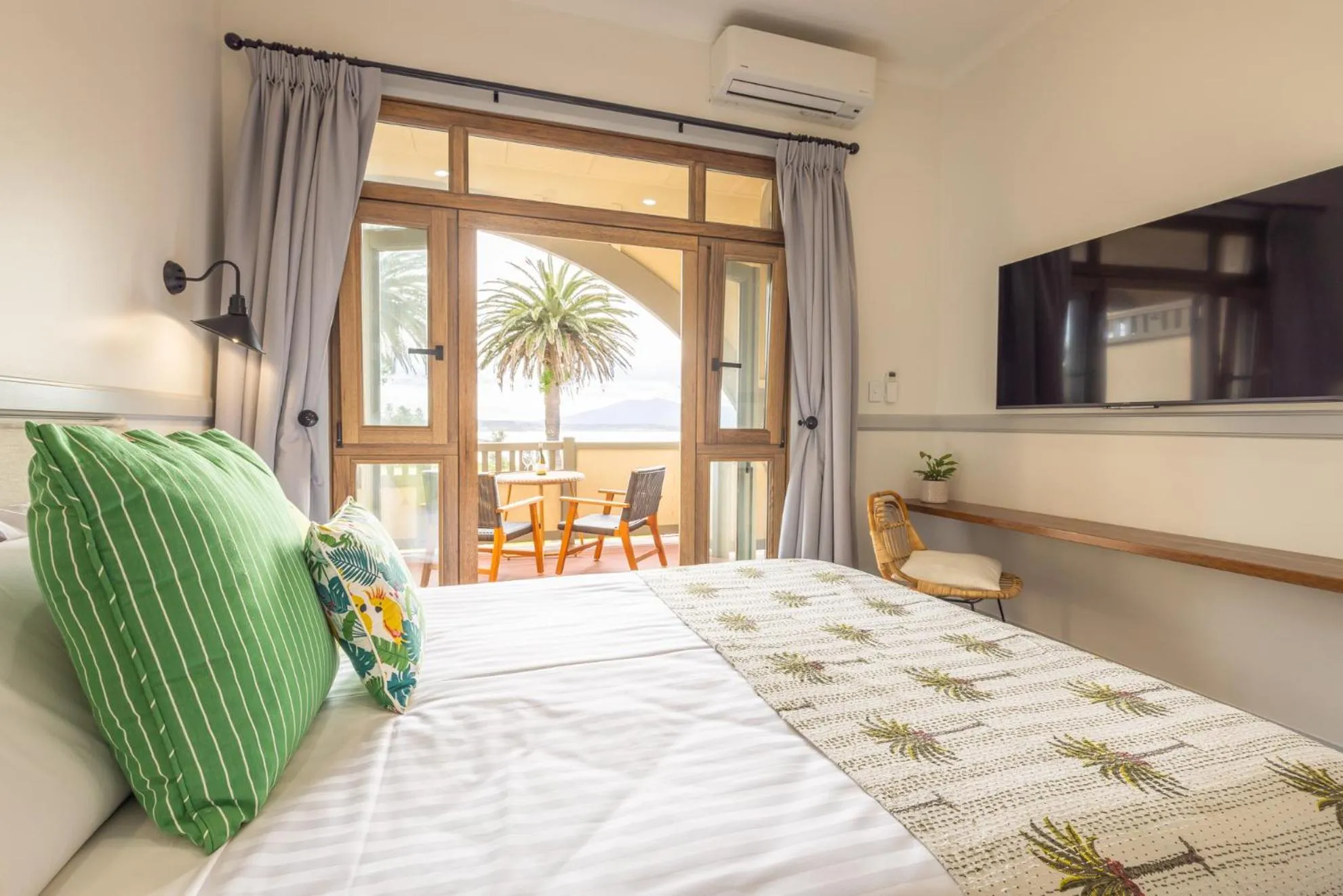 Bed in Bermagui Beach Hotel