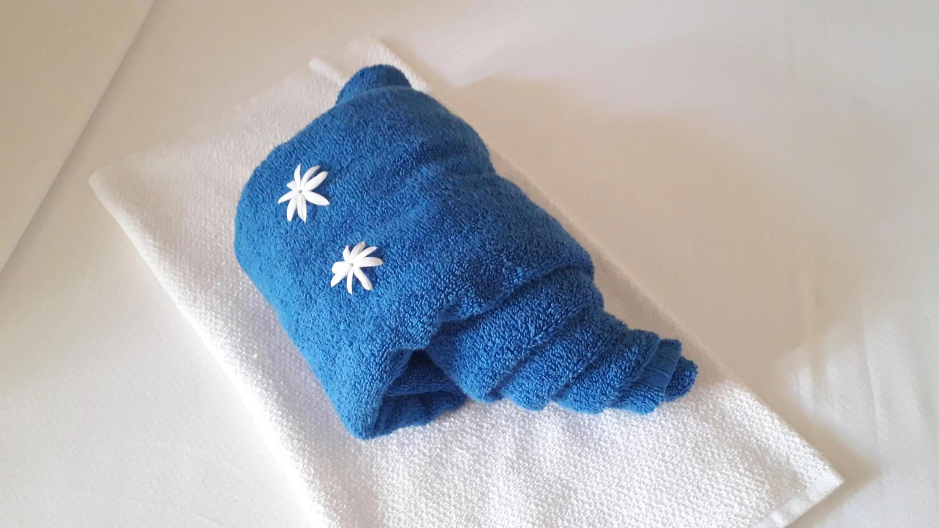 Bed in Butterfly Jewel