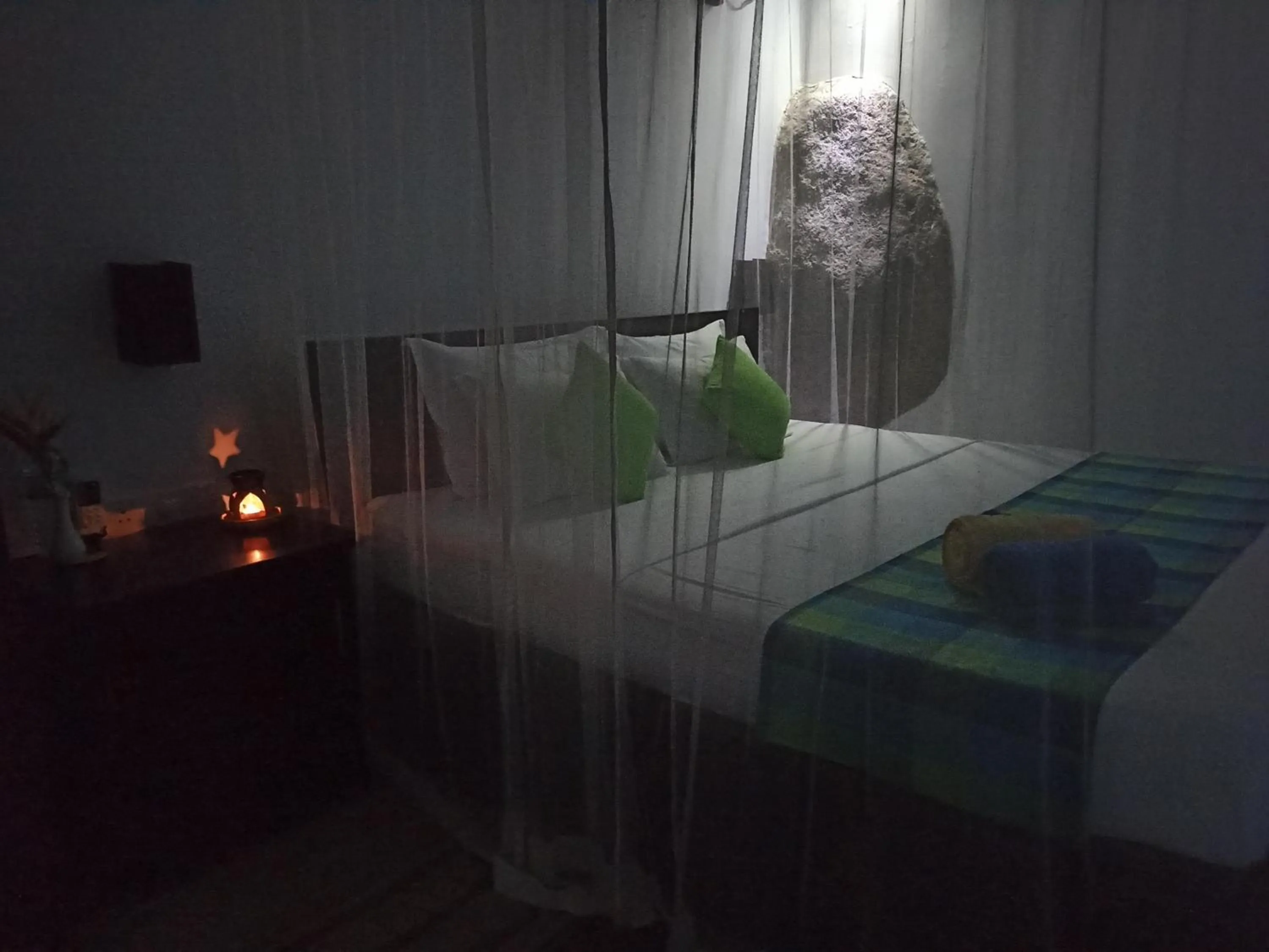 Bed in Butterfly Jewel