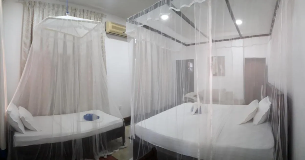 Bed in Butterfly Jewel