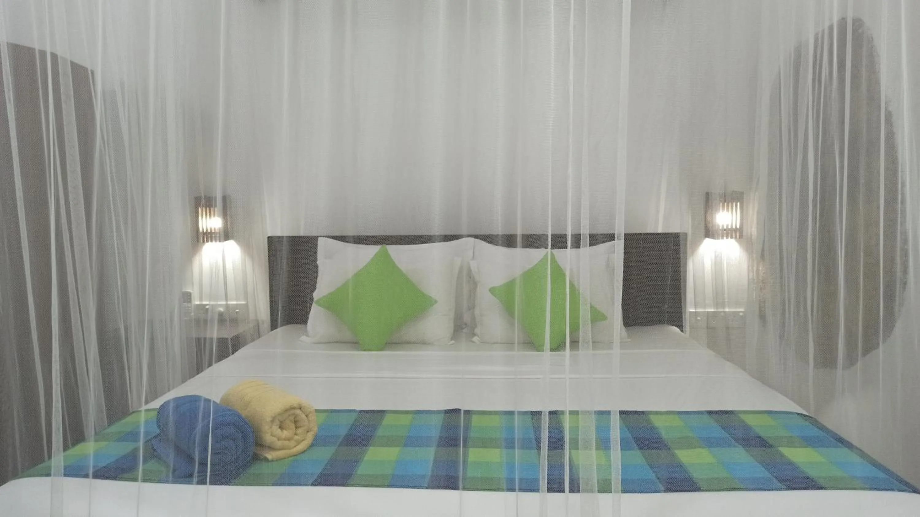 Bed in Butterfly Jewel