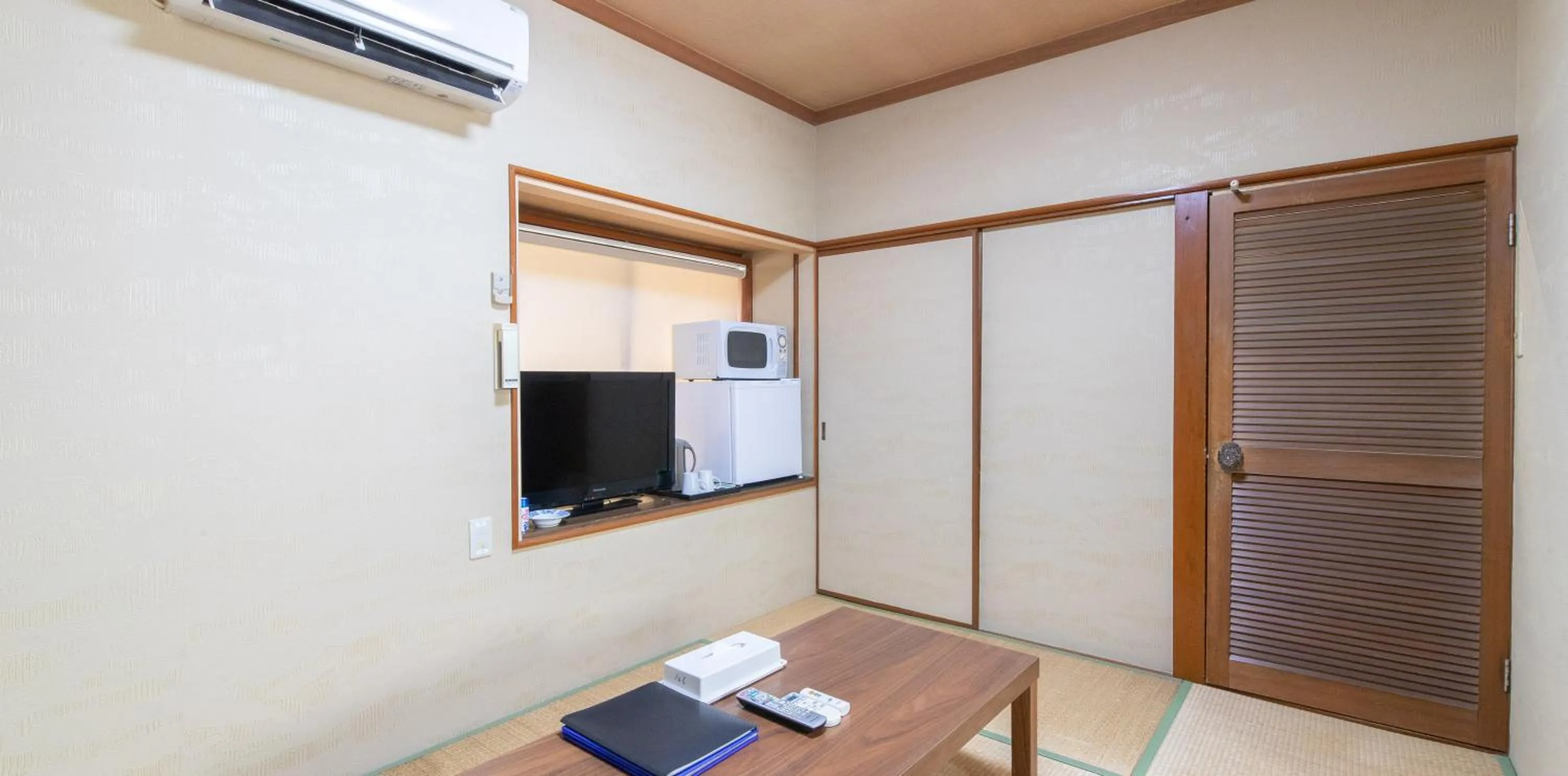 Photo of the whole room in Tabist Yamaga Onsen Yuyado Izumi