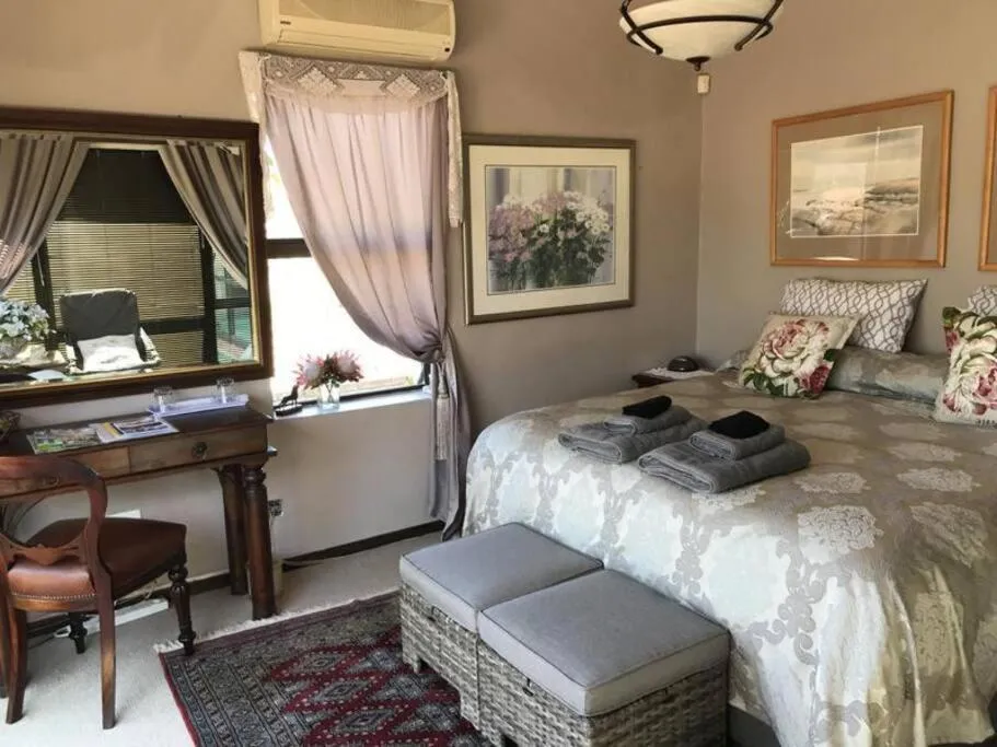 Bed in Wellington Country House