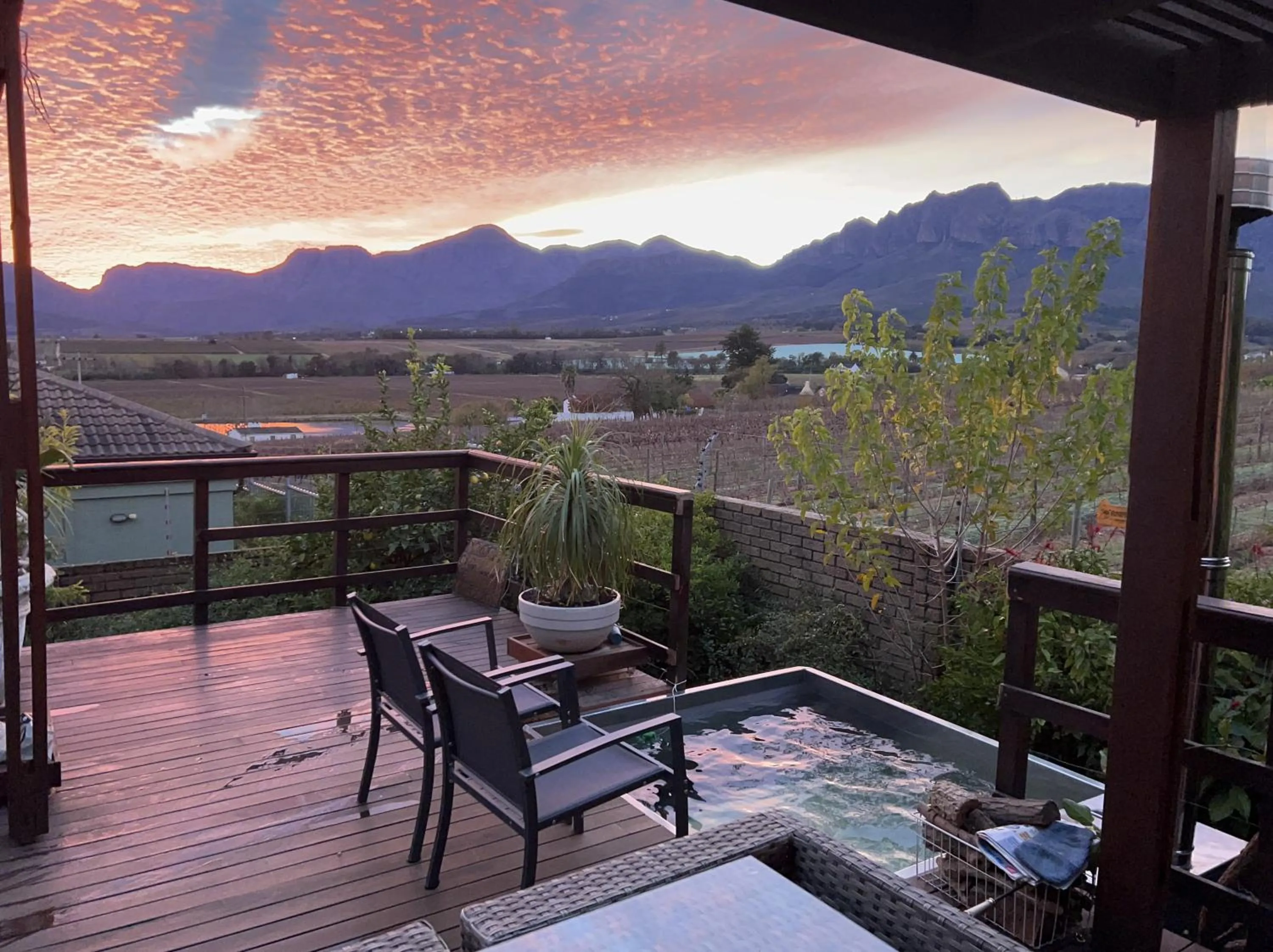 Hot Tub in Wellington Country House