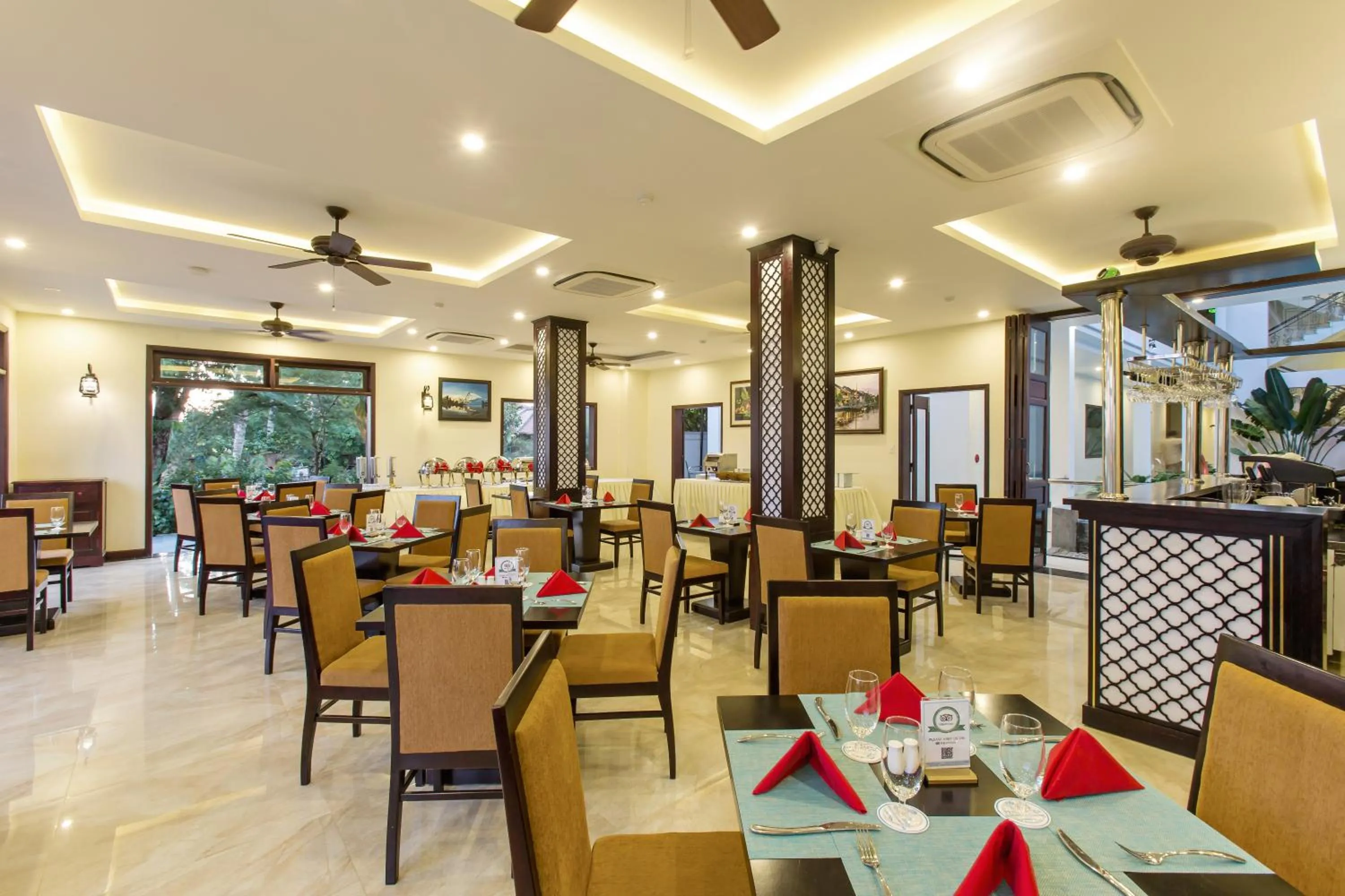 Restaurant/Places to Eat in Pearl River Hoi An Hotel & Spa