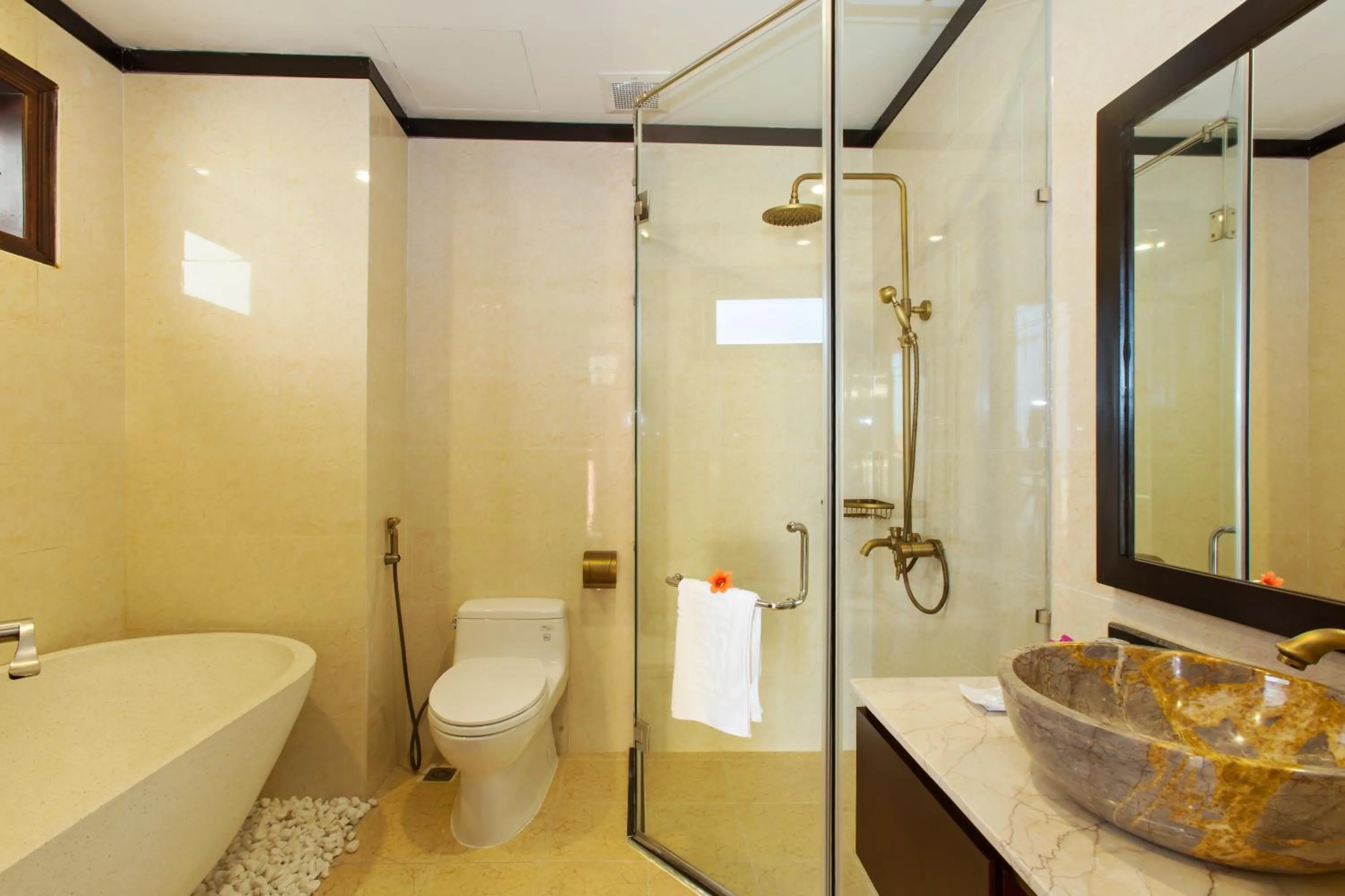 Bathroom in Pearl River Hoi An Hotel & Spa