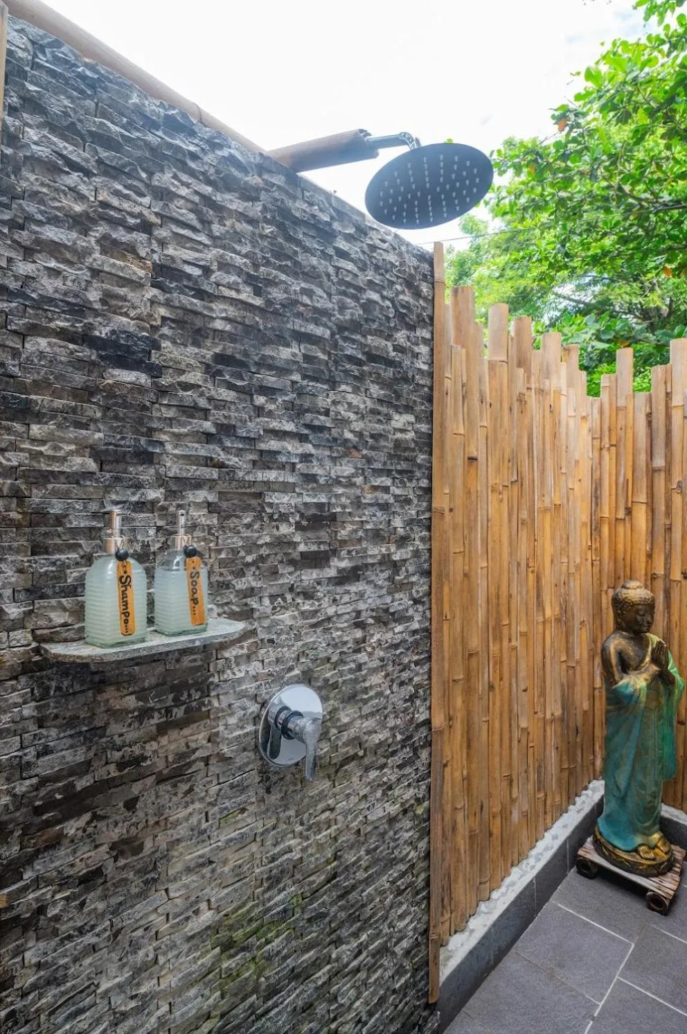 Bathroom in Gili Matiki