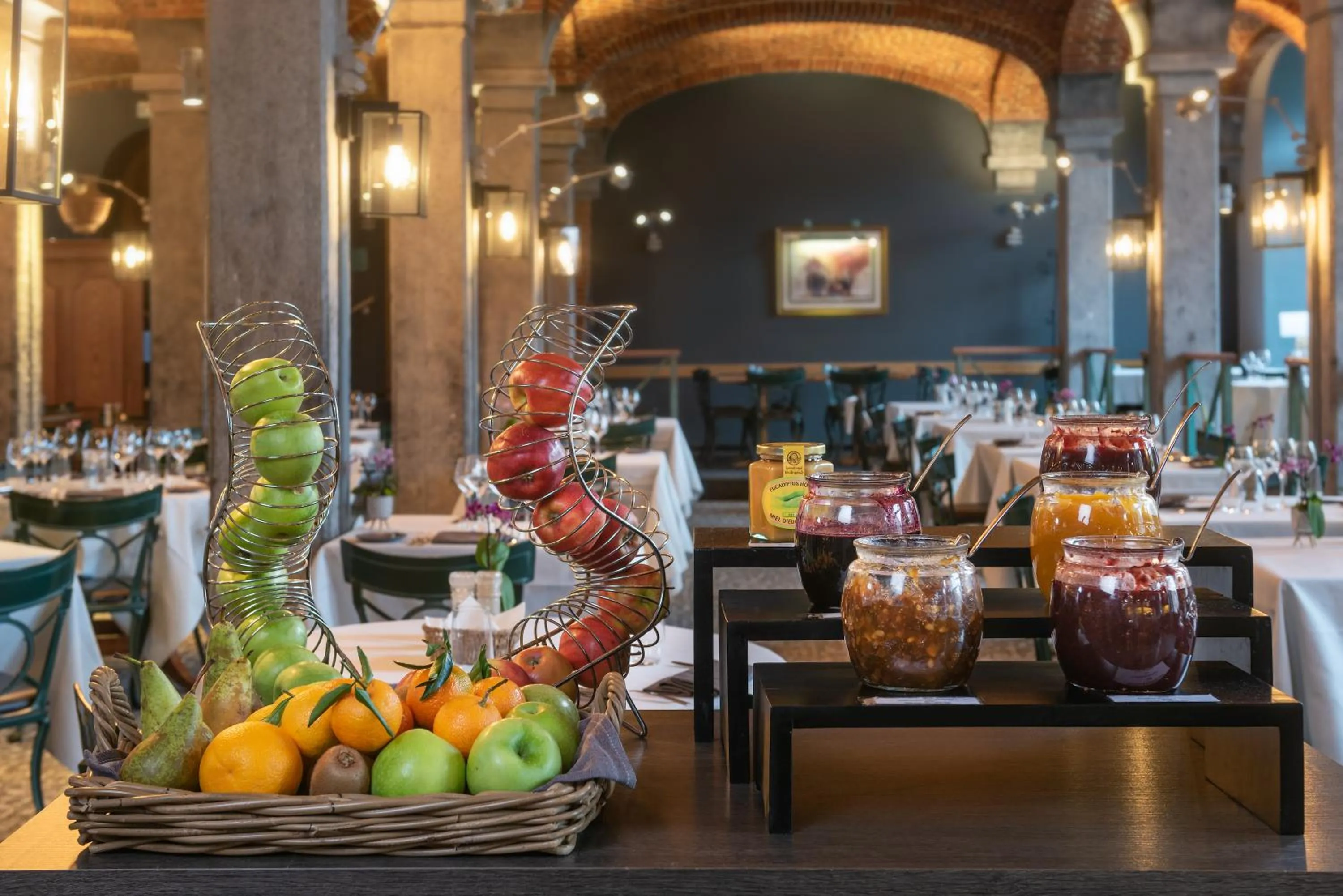 Buffet breakfast in Van der Valk Waterloo