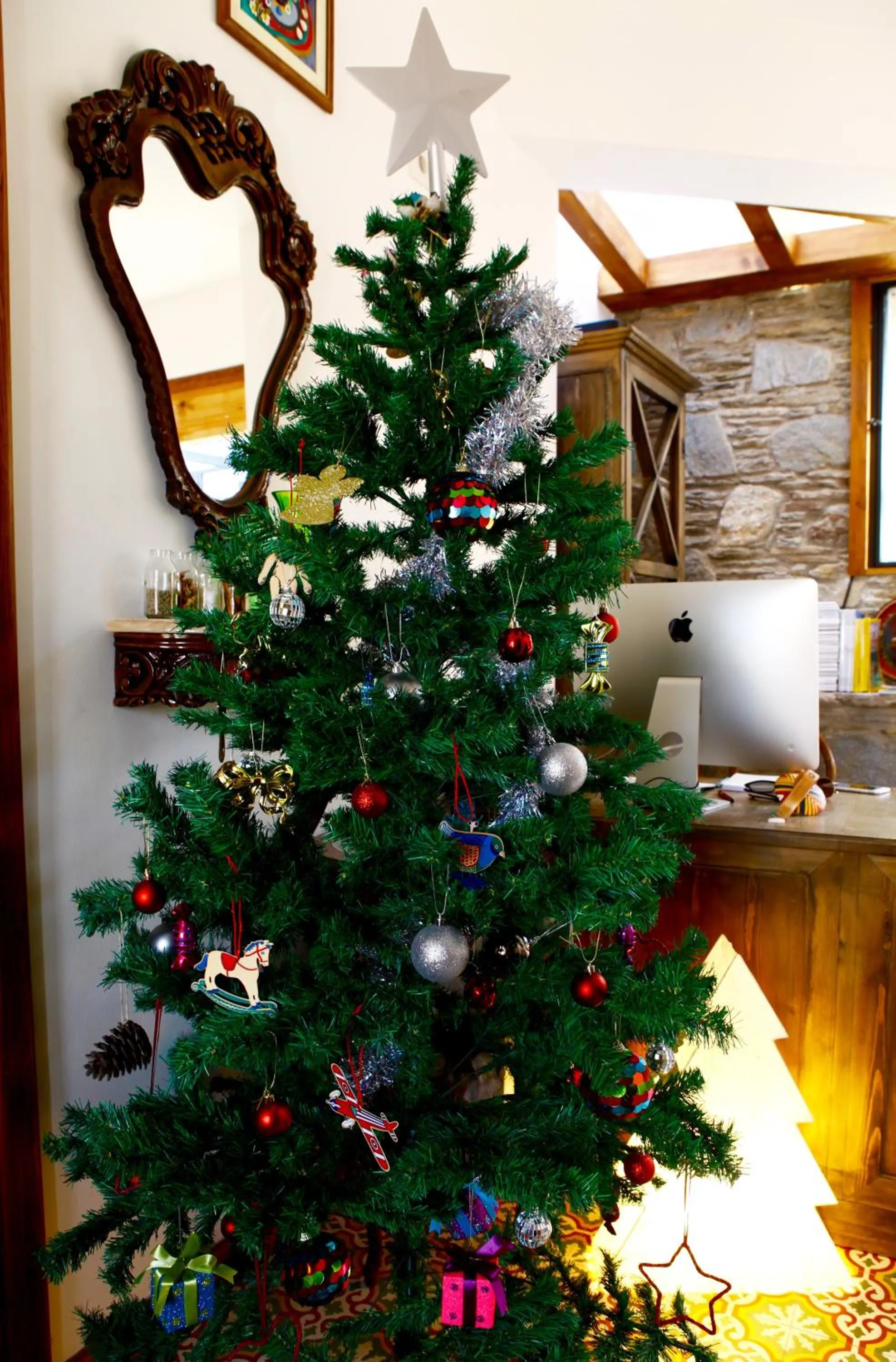 Decorative detail in Ibri Hotel