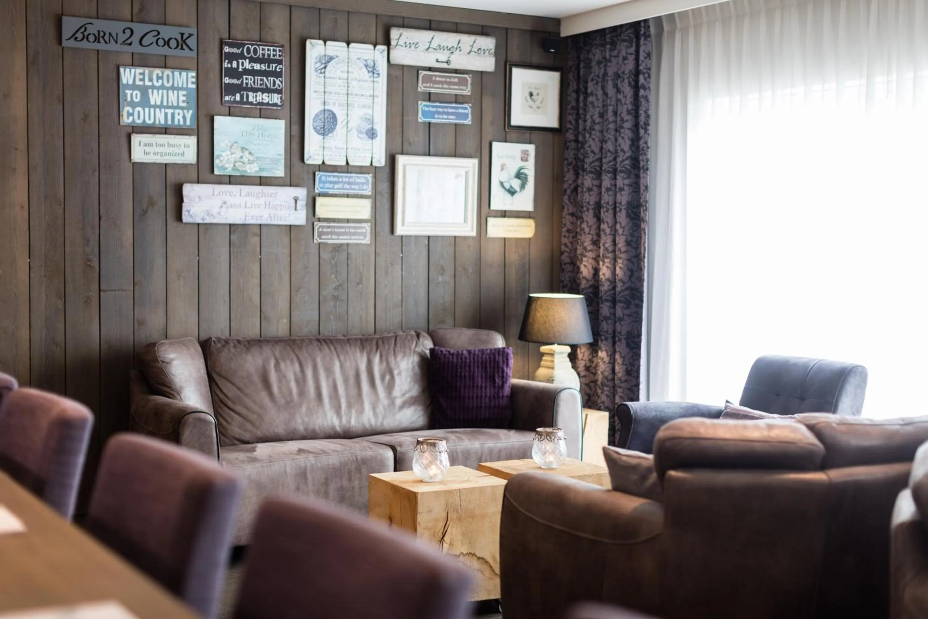 Lounge or bar in Hotel - La Grande Cure