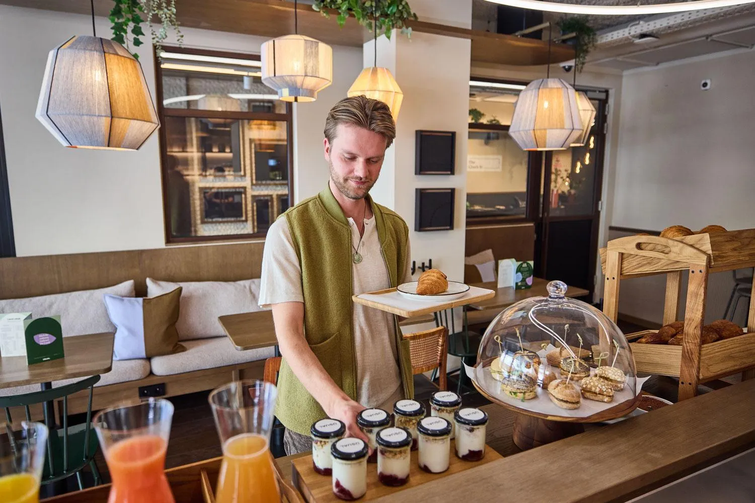 Breakfast in The Usual Brussels