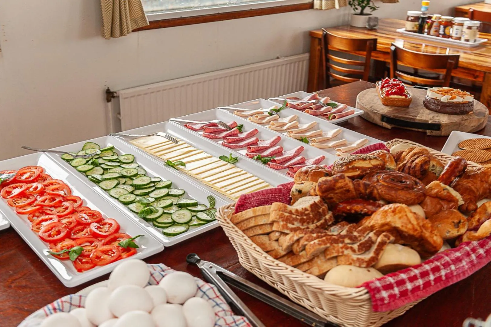 Food in Neptune Boatique Hotel Amsterdam OLD