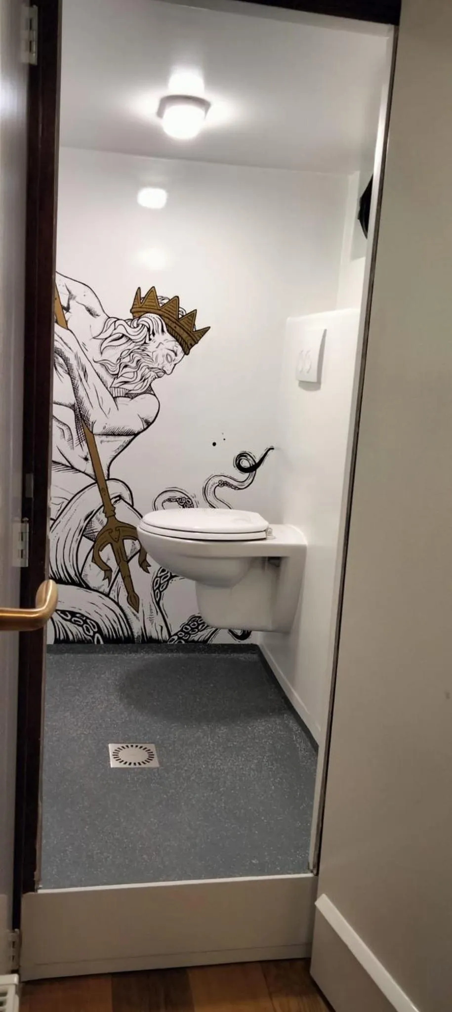 Bathroom in Neptune Boatique Hotel Amsterdam OLD