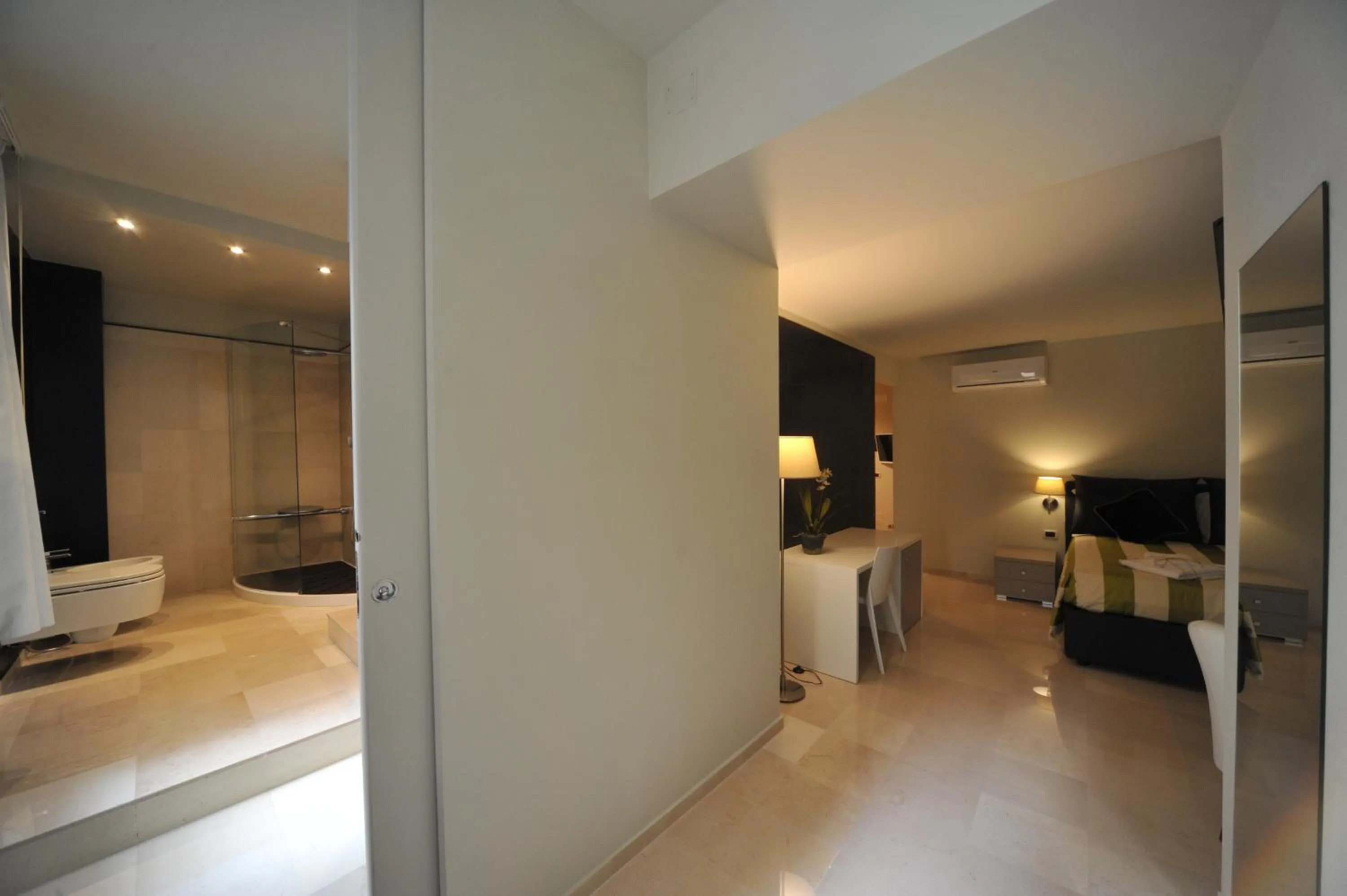 Bed in Gatto Bianco House