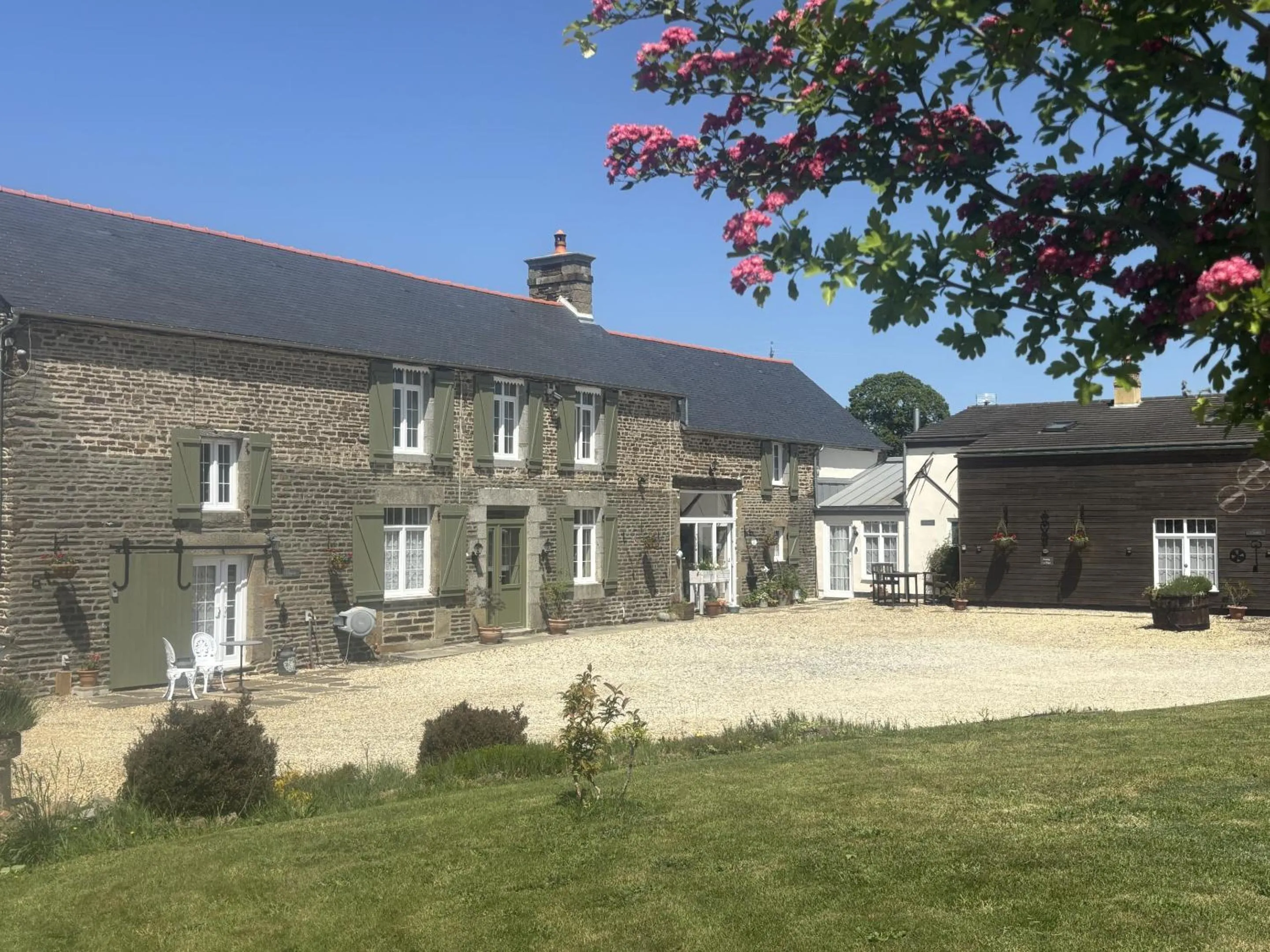 Facade/entrance in Le Bois Gautier