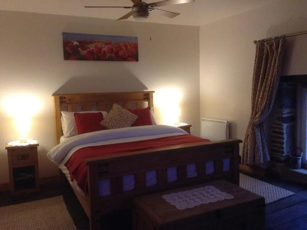 Bedroom, Bed in Le Bois Gautier