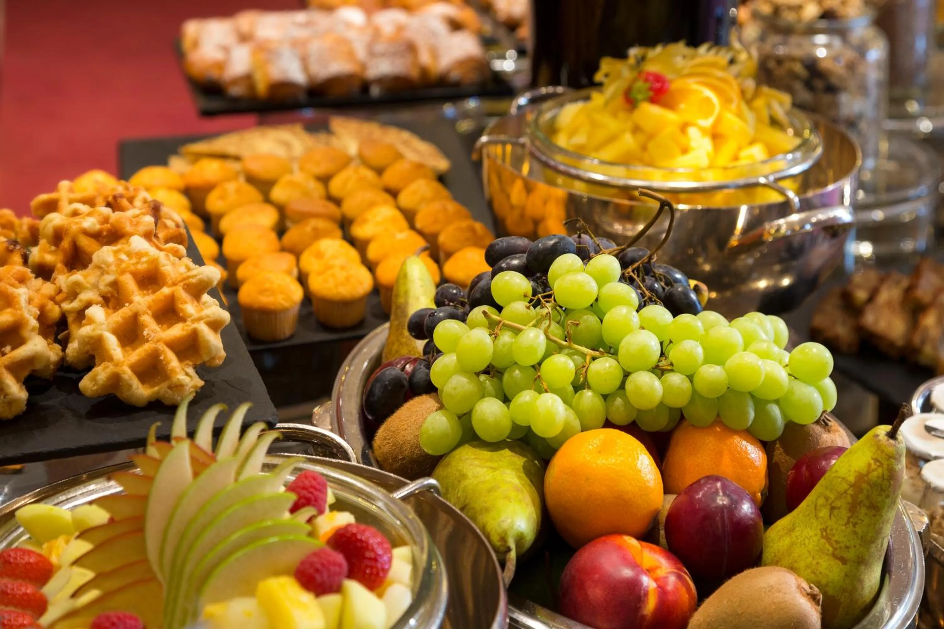 Buffet breakfast in Warwick Grand-Place Brussels