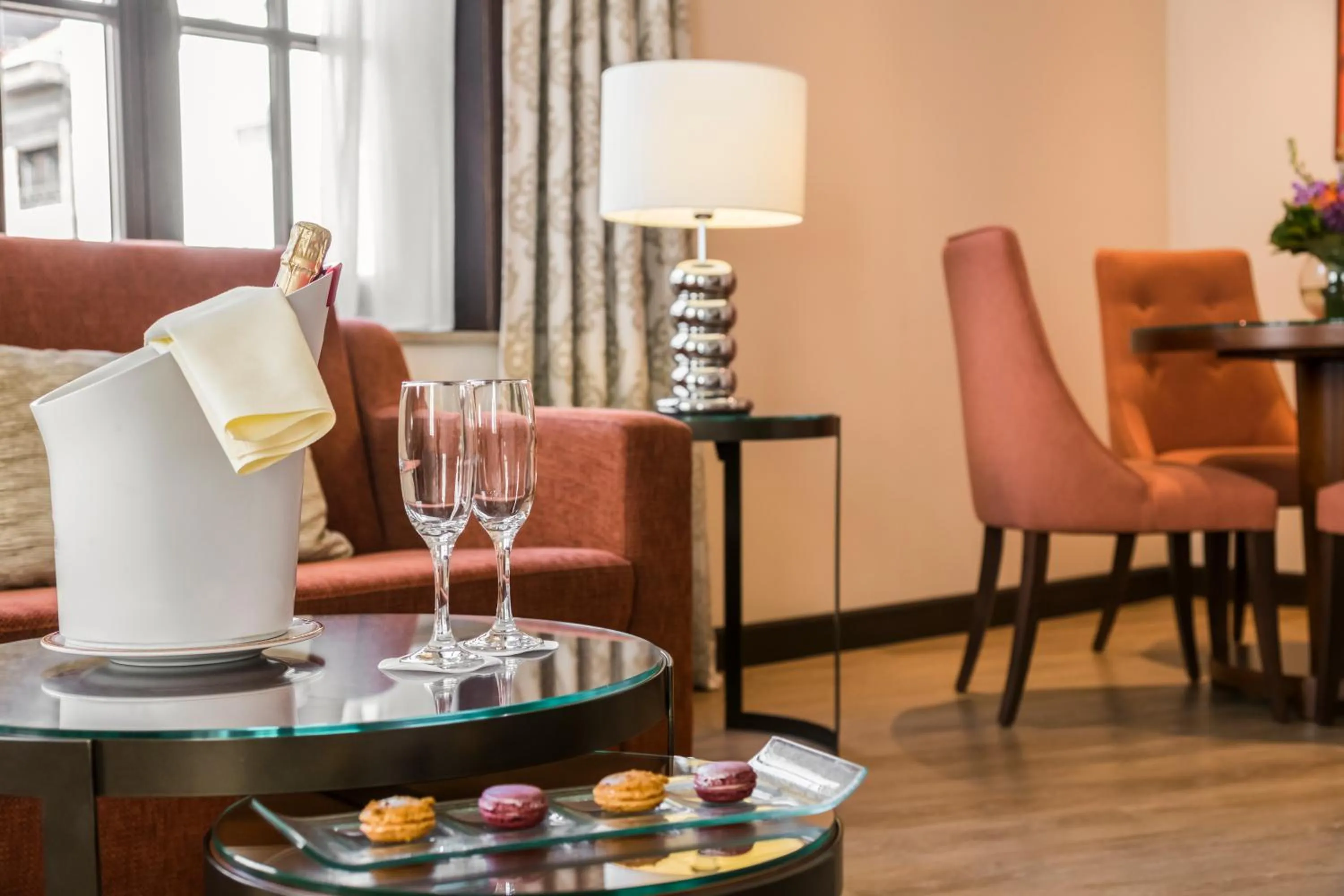 Seating area in Warwick Grand-Place Brussels