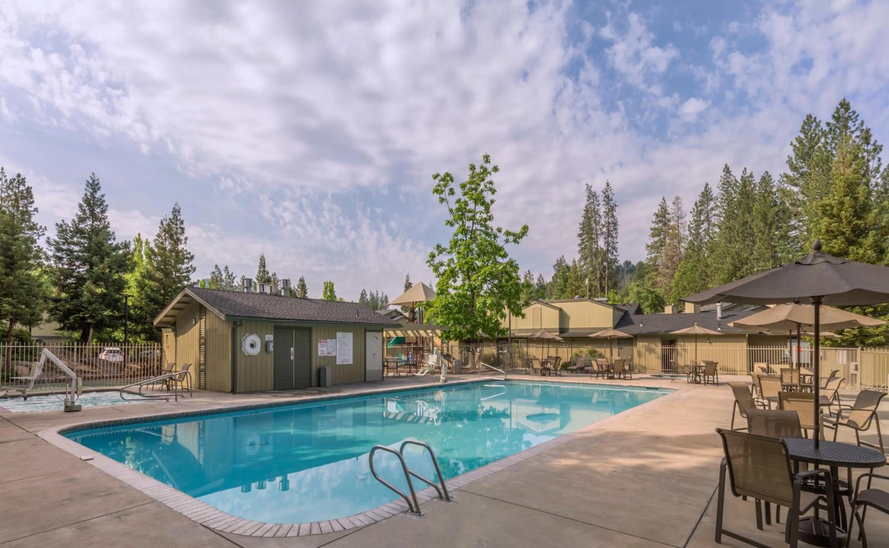 Swimming pool in WorldMark Bass Lake