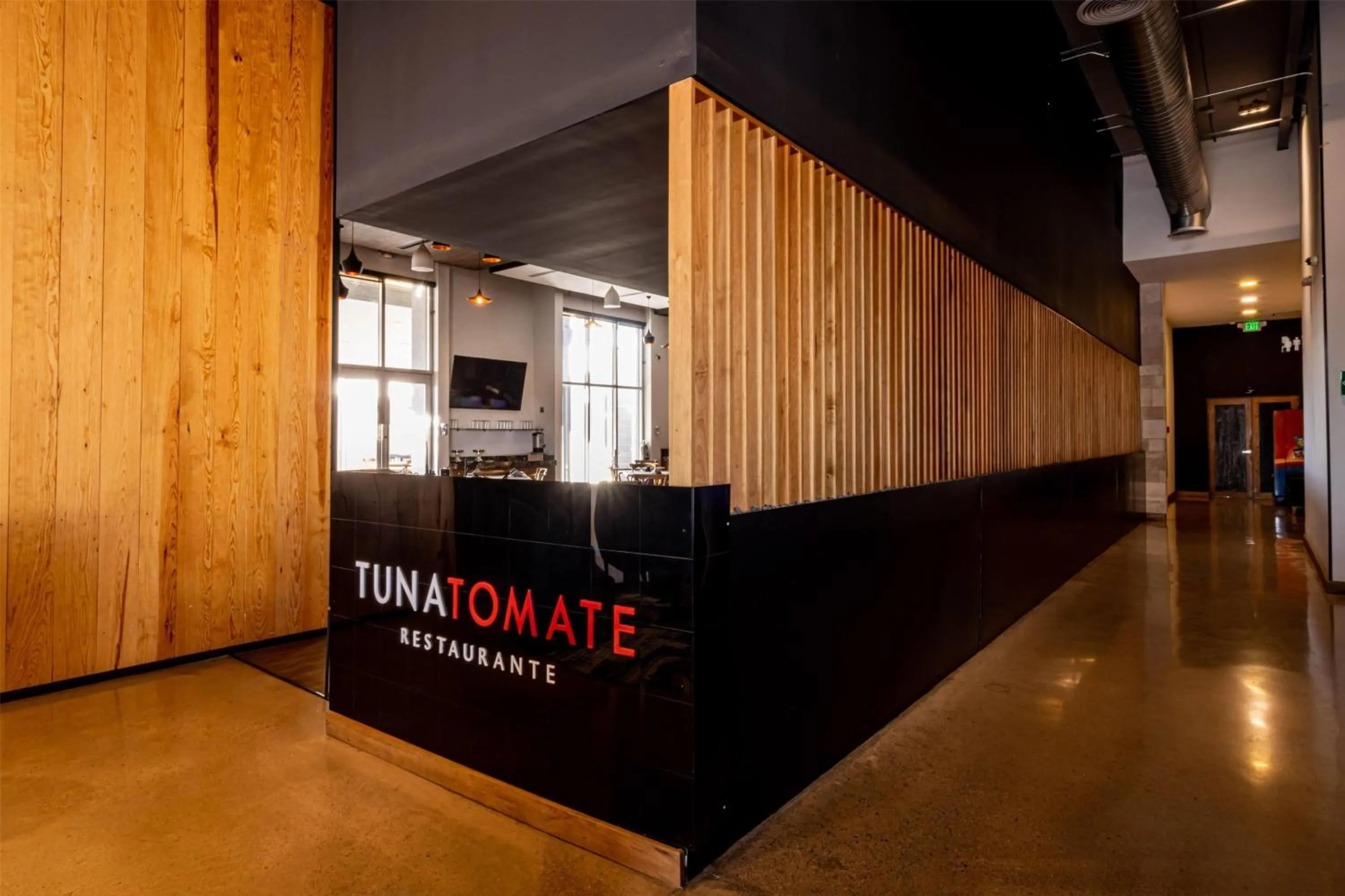 Lobby or reception in TRYP by Wyndham San Luis Potosi Hotel & Suites