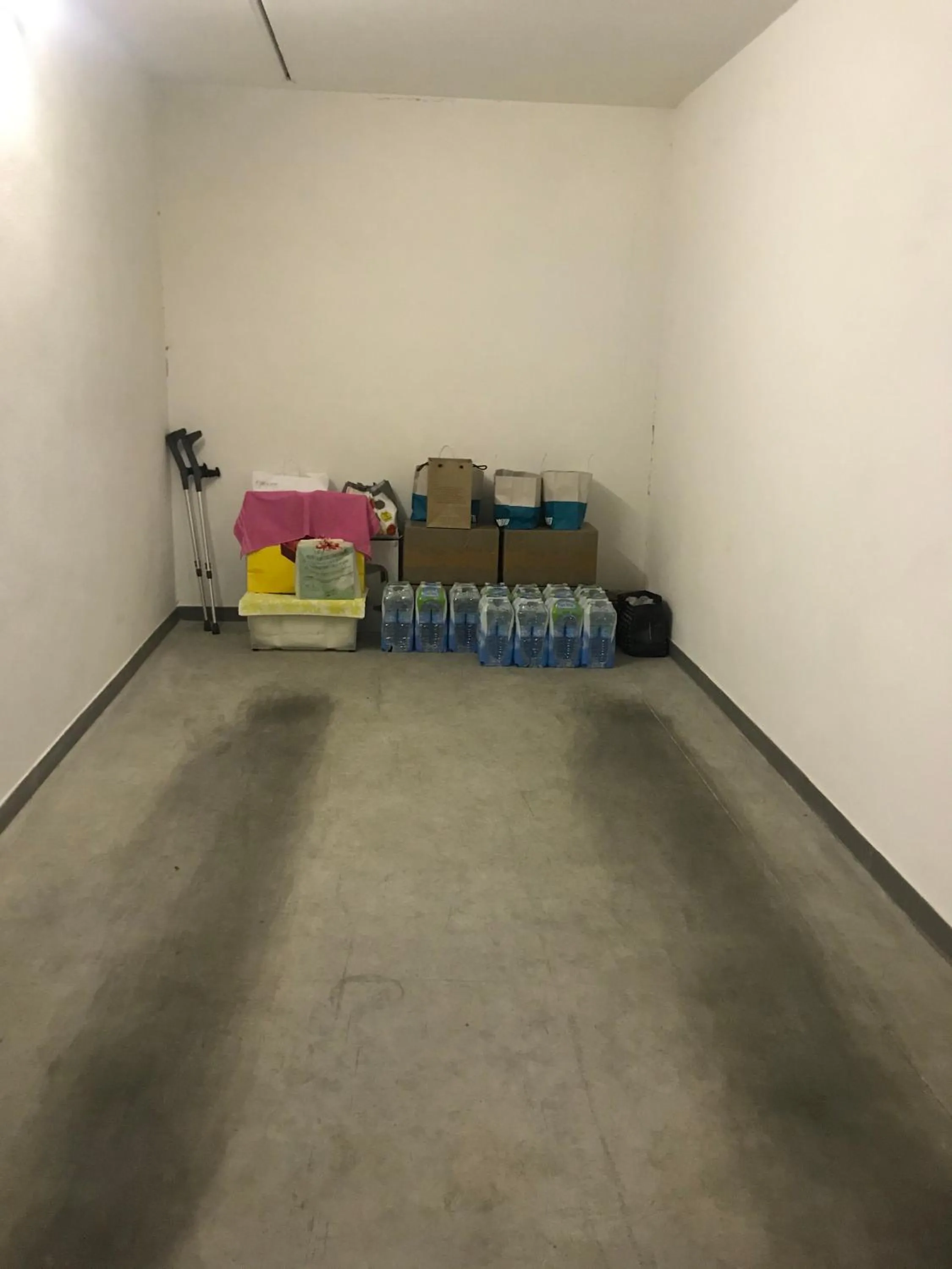 Parking in Home Sorbara "Luxury Home"