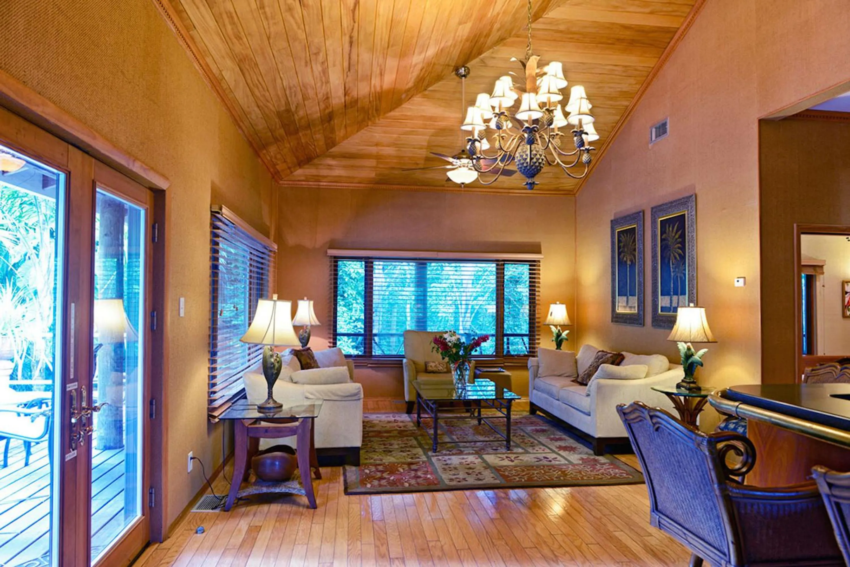 Living room in Chan Chich Lodge