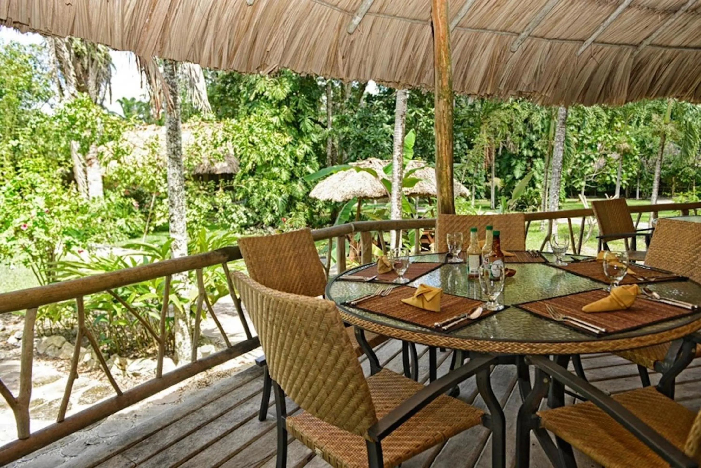 Restaurant/places to eat in Chan Chich Lodge