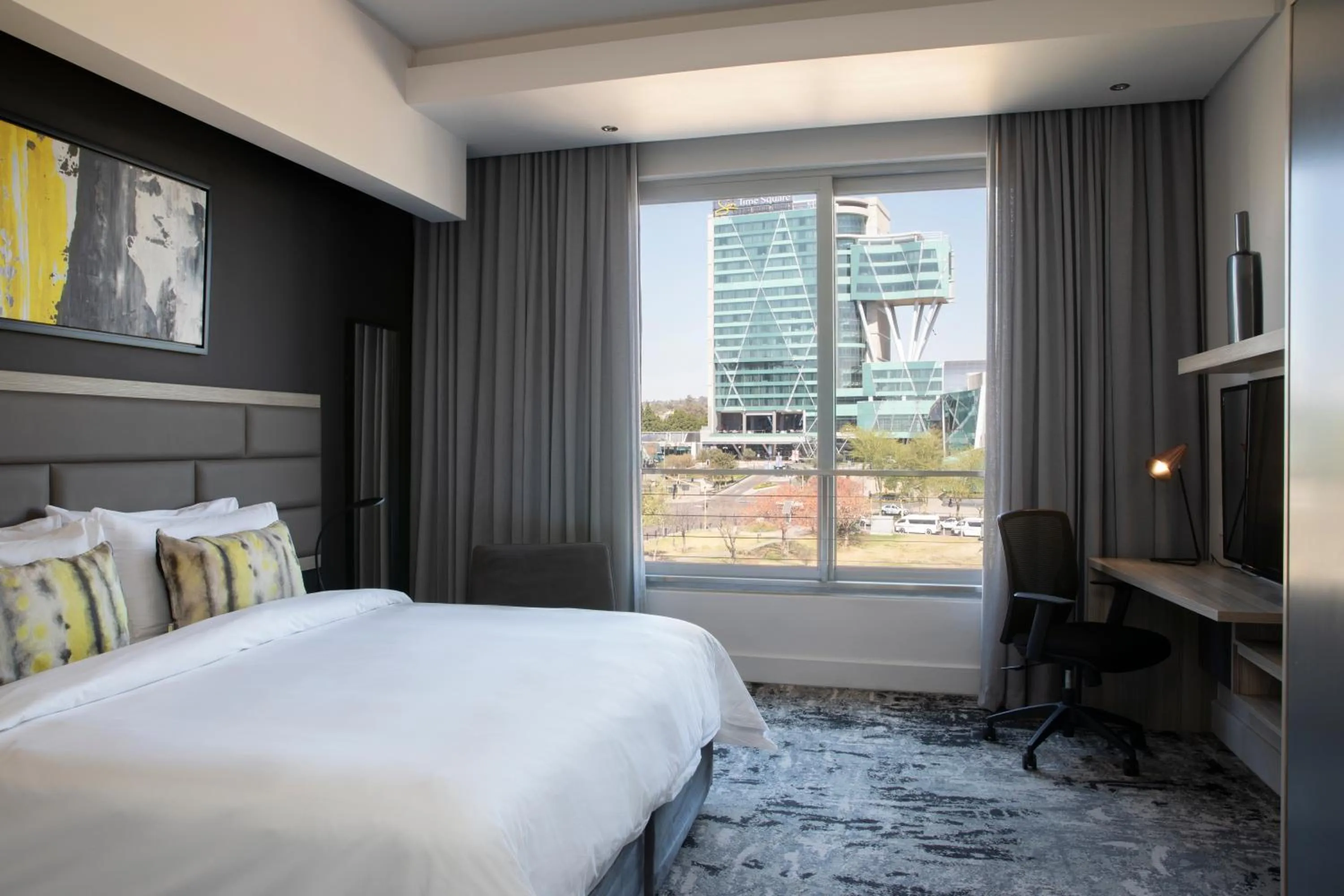 Bedroom, Bed in The Capital Menlyn Maine